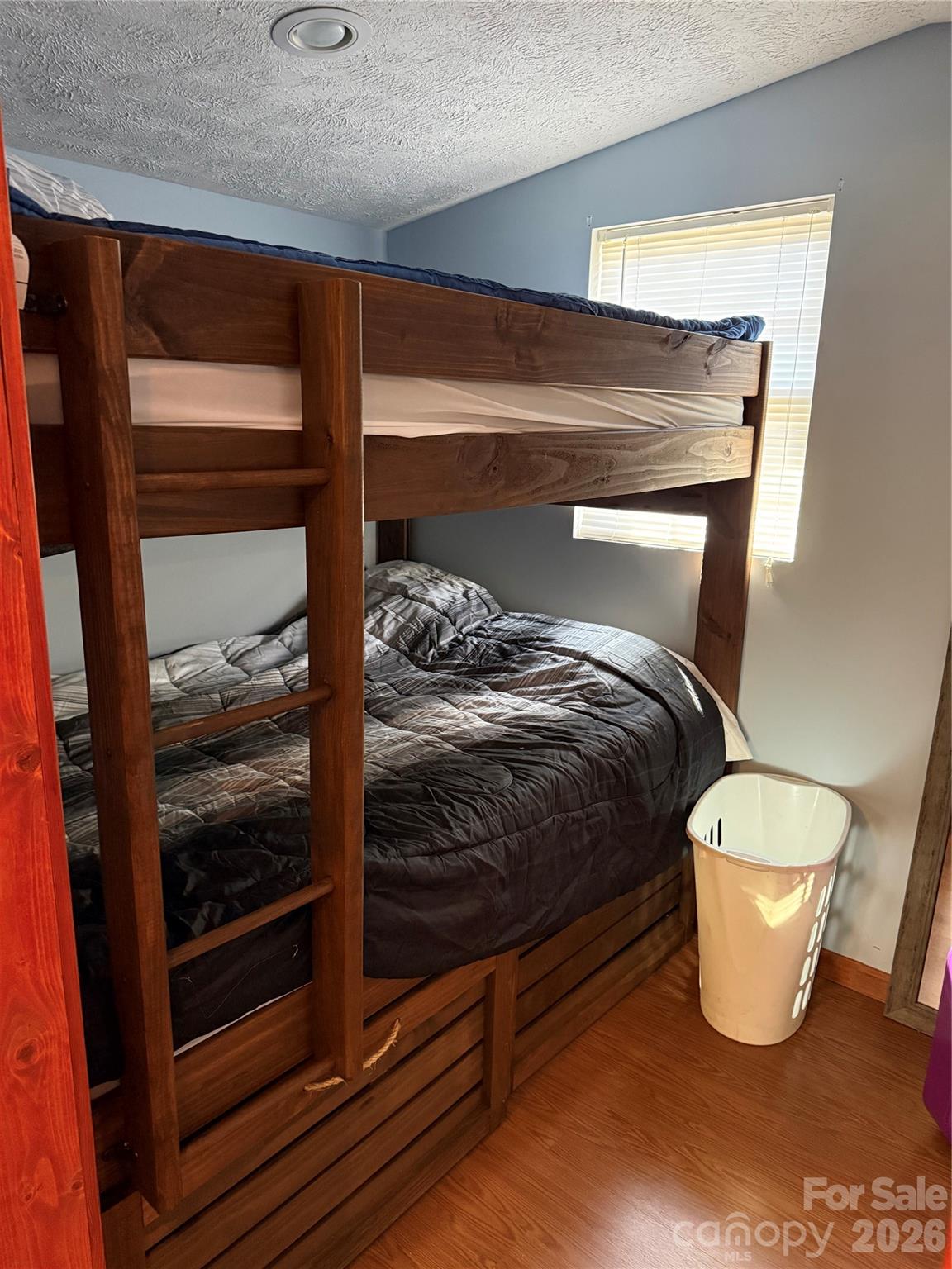 Twin Harbor - Residential