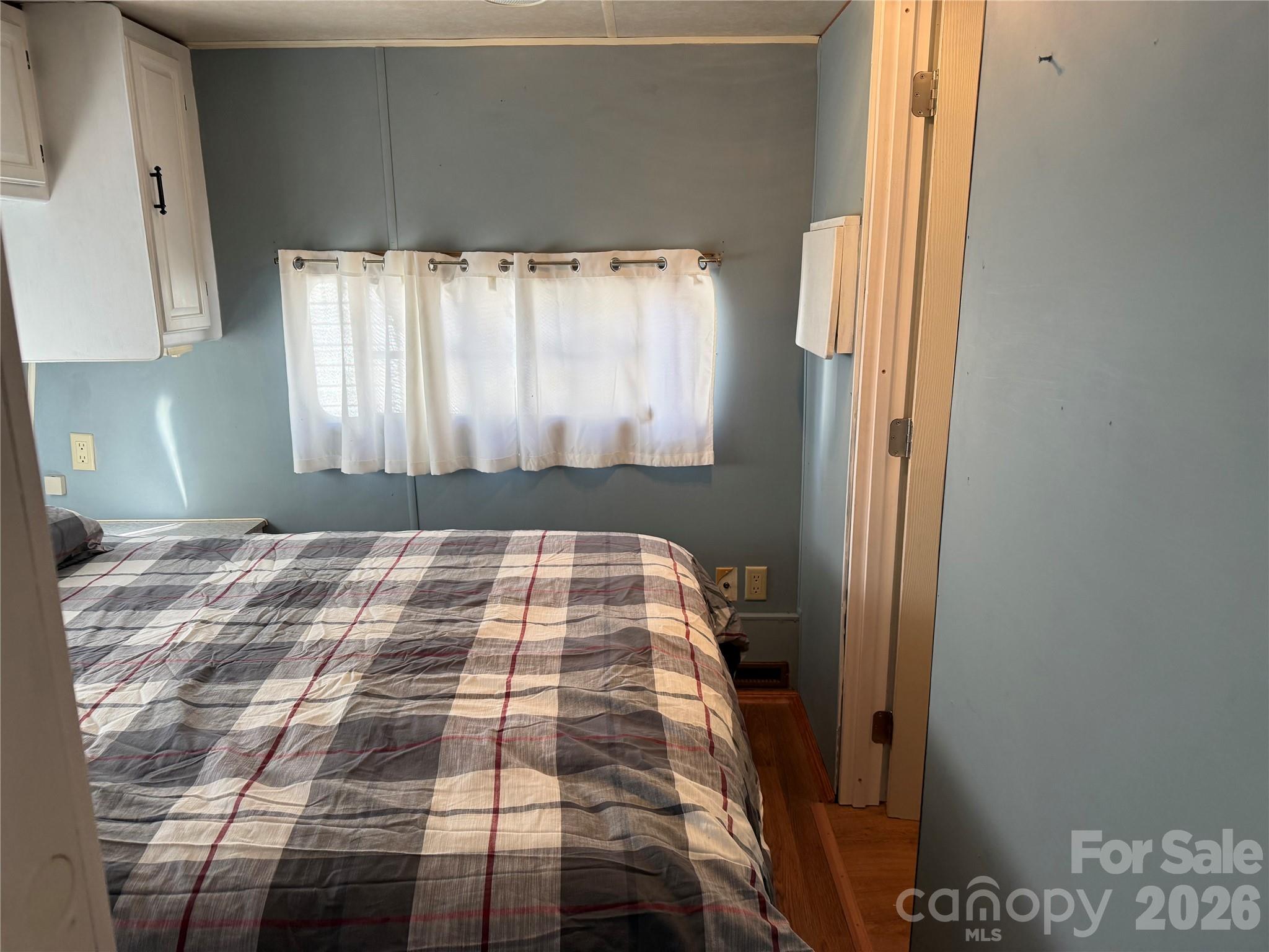 Twin Harbor - Residential