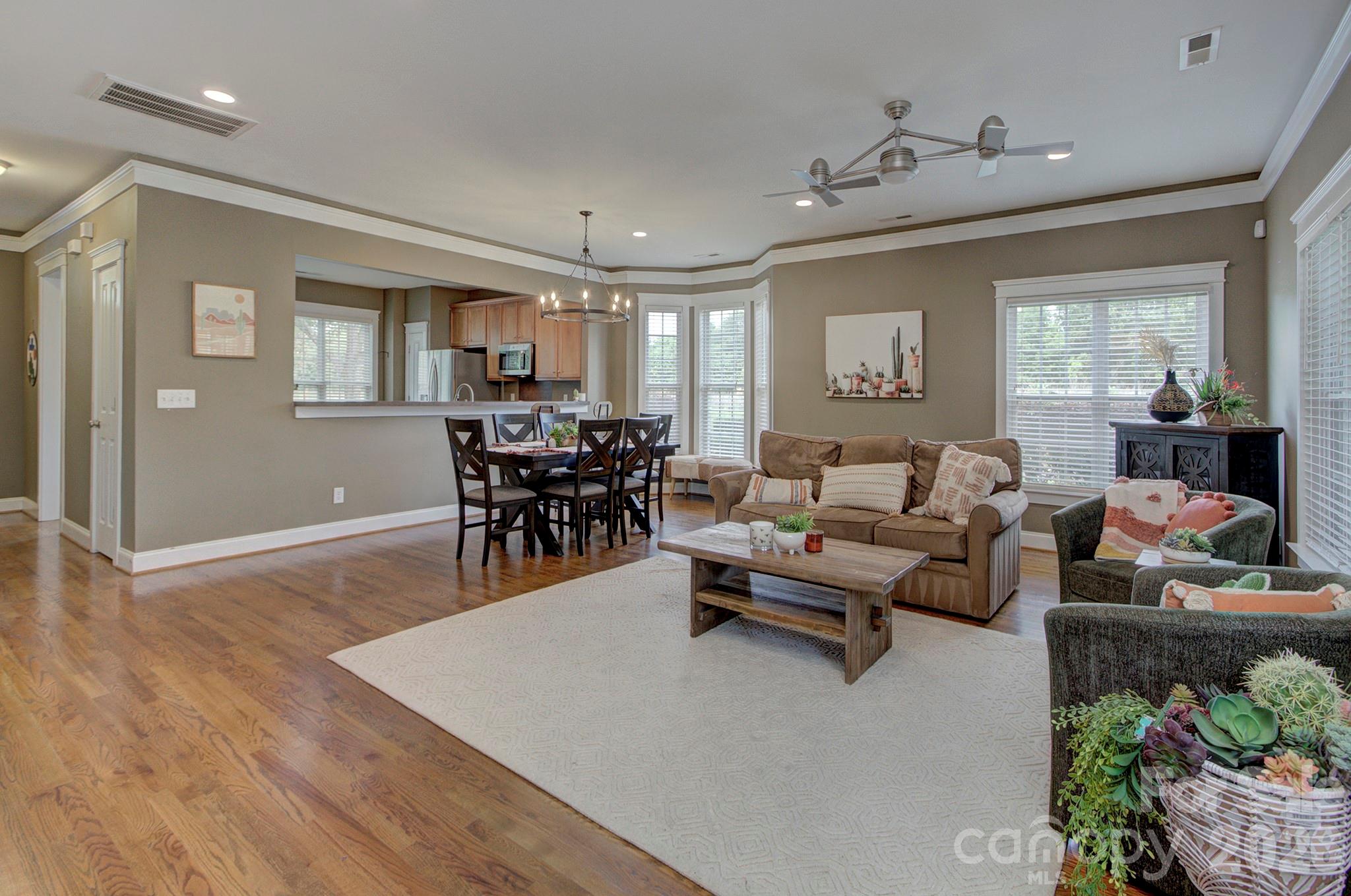903 White Point Drive