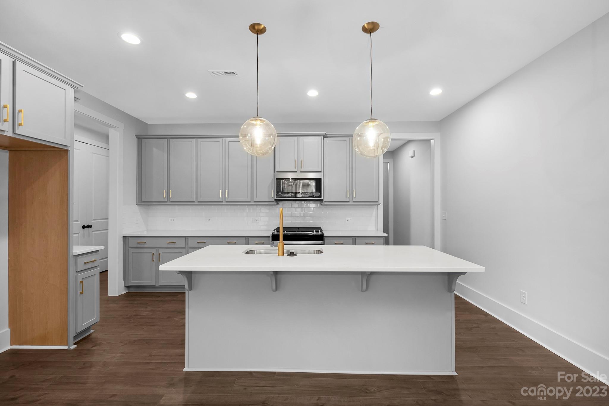 Villa Heights - Residential
