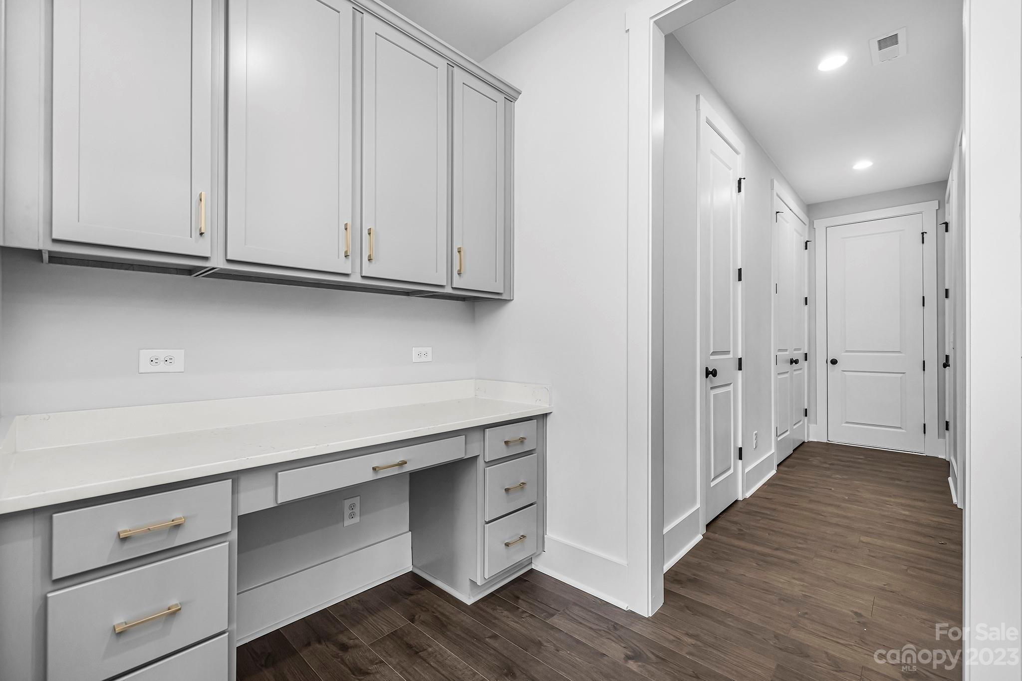 Villa Heights - Residential
