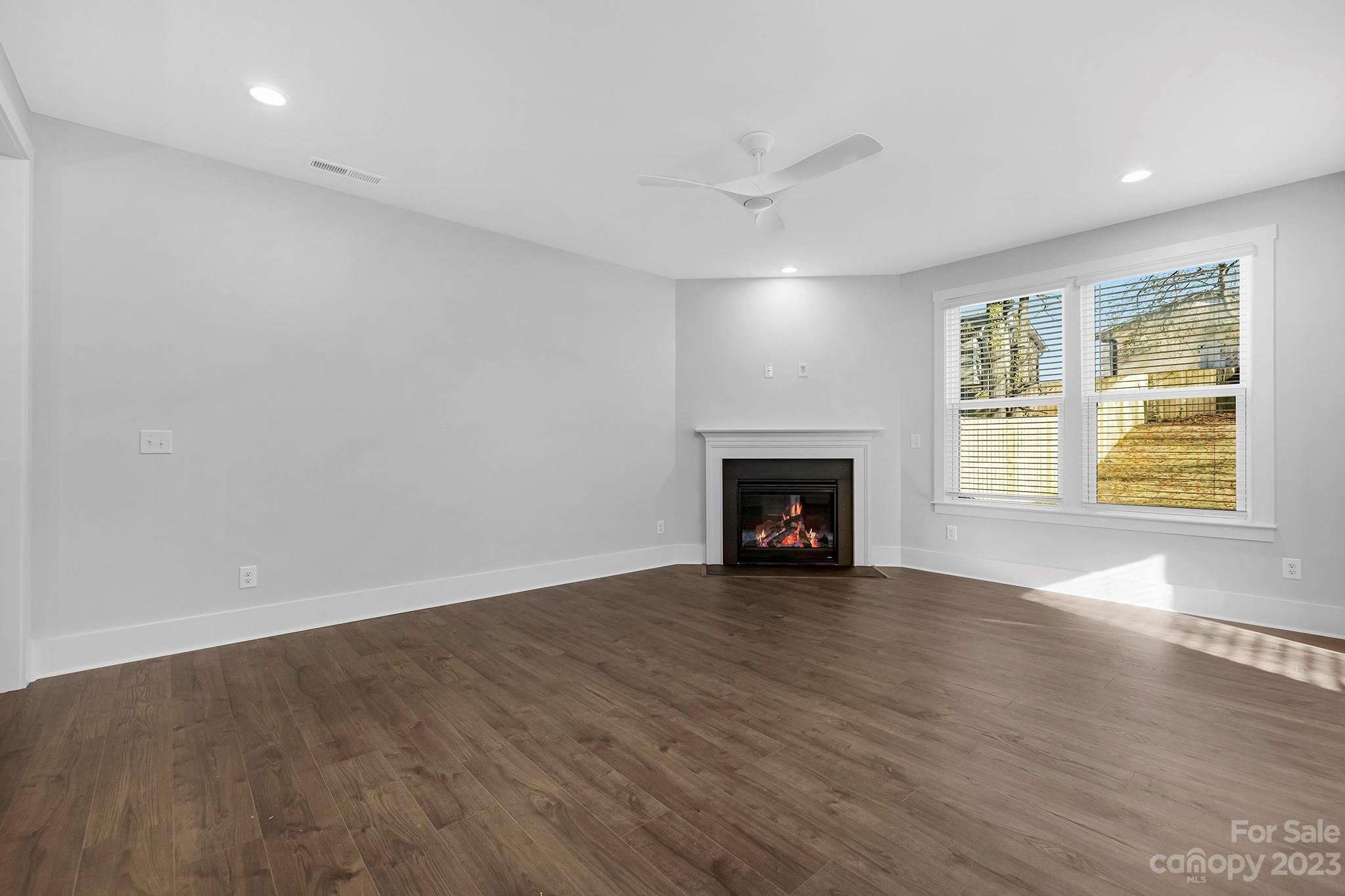 Villa Heights - Residential