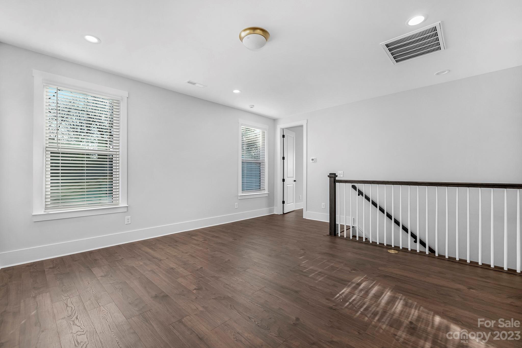 Villa Heights - Residential