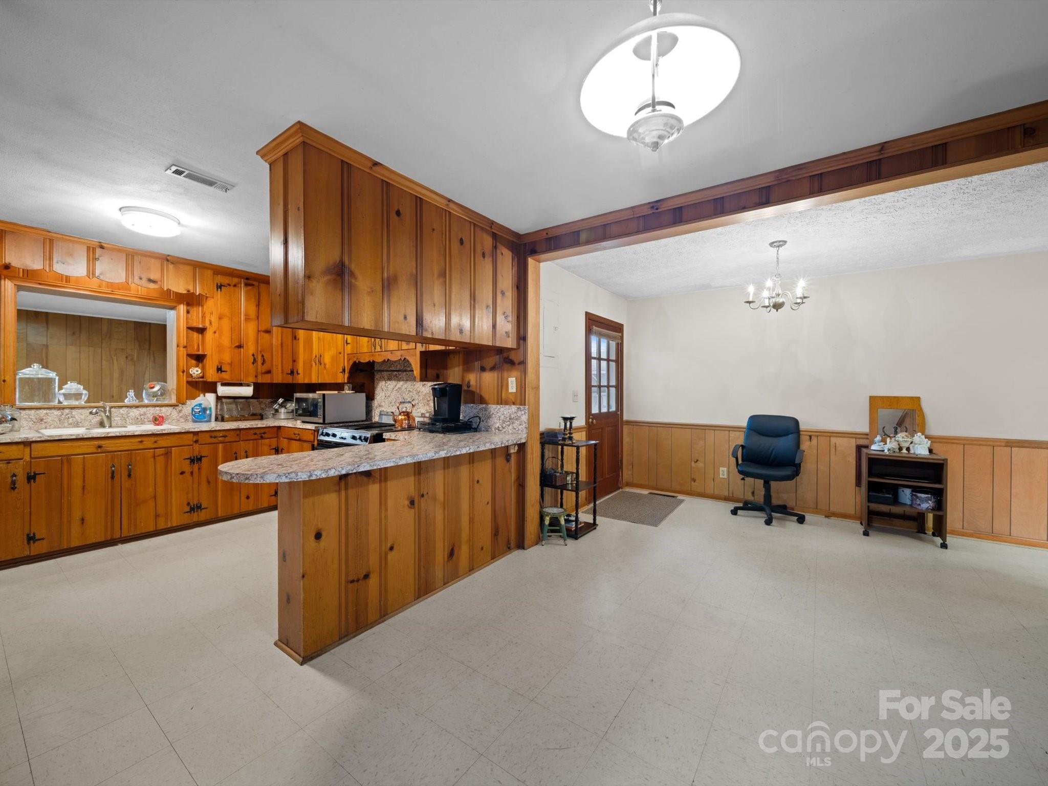101 Stoneybrook Drive