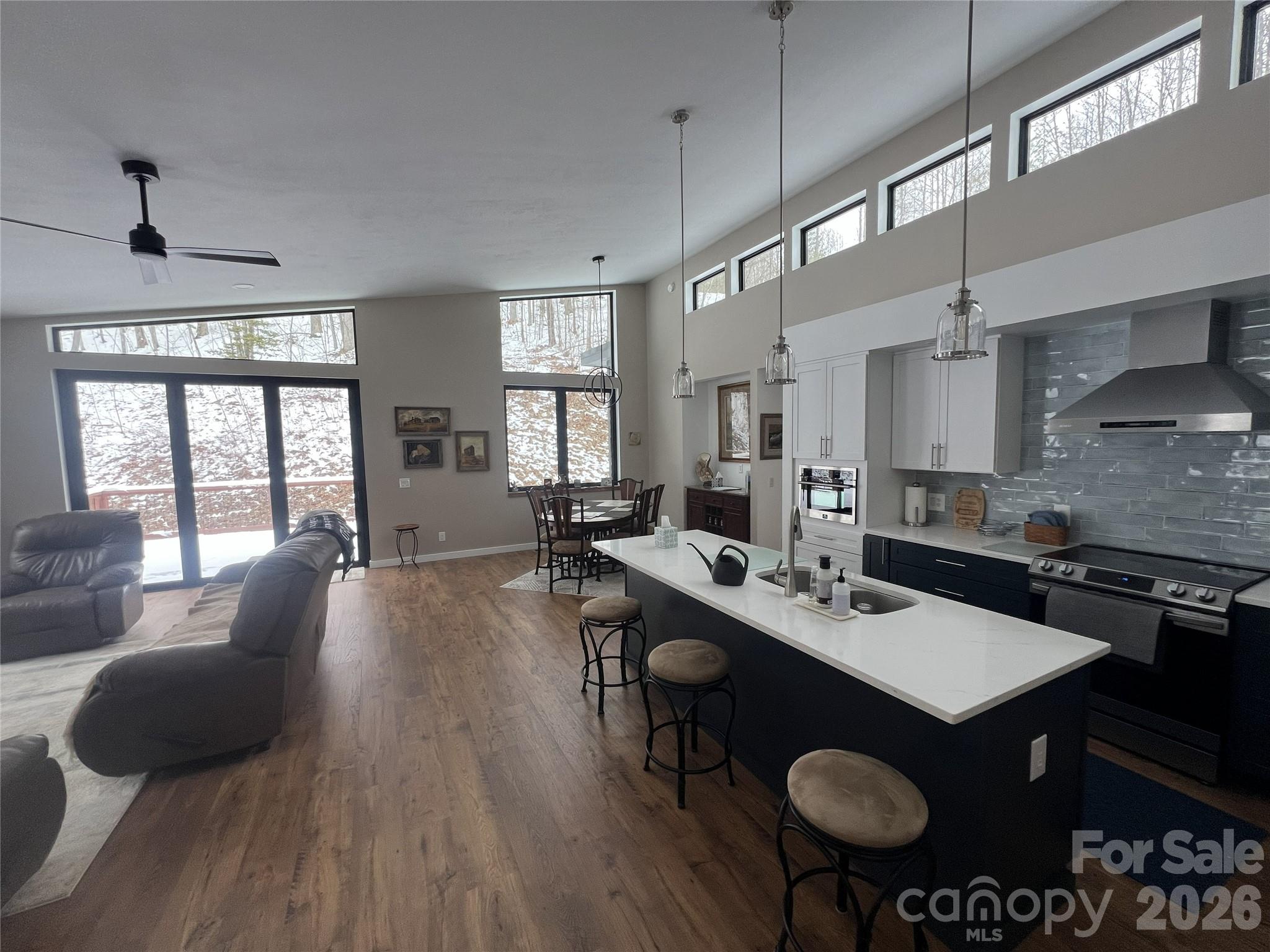 Fontana View - Residential