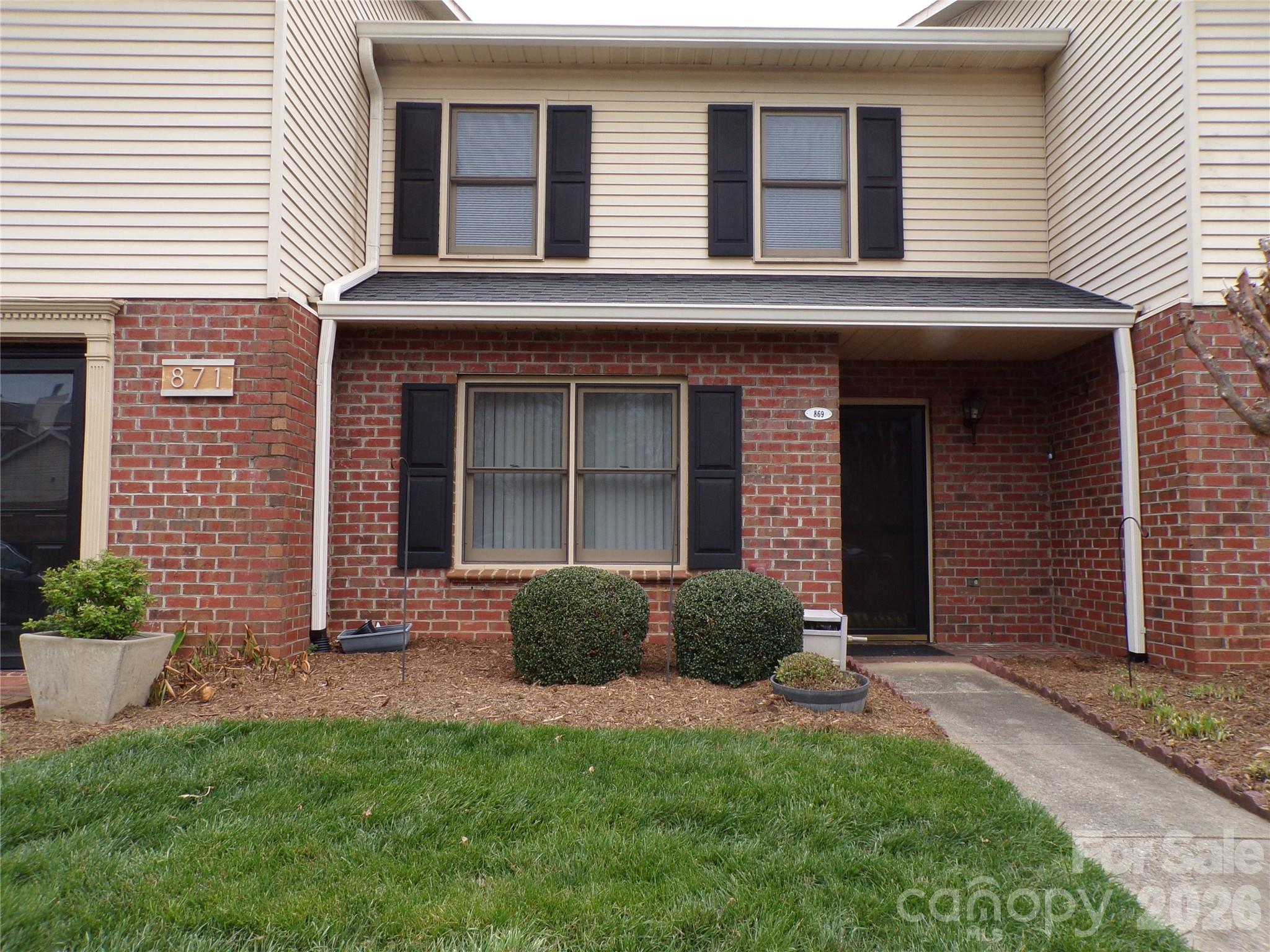 Colony Square - Residential