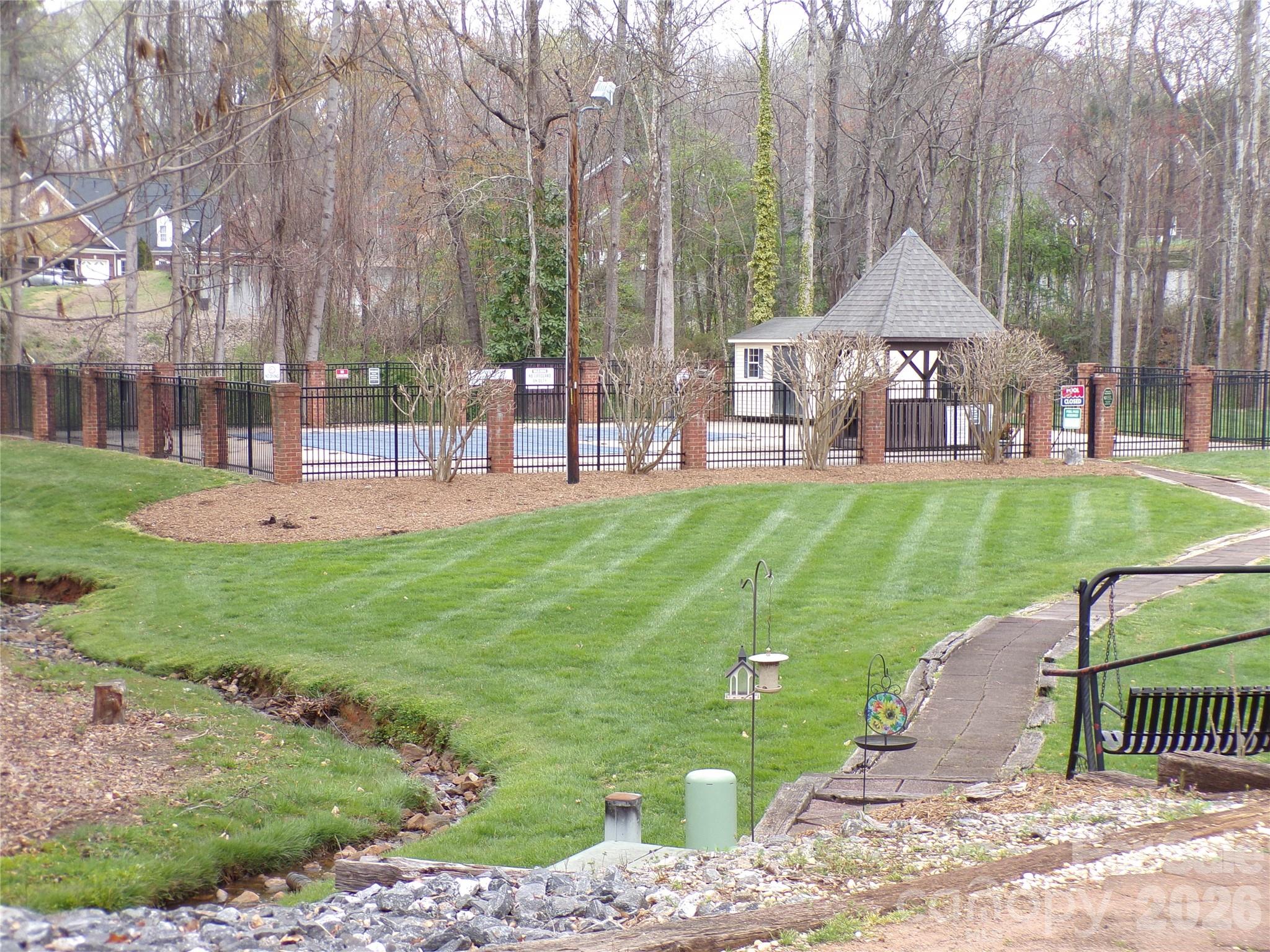 Colony Square - Residential