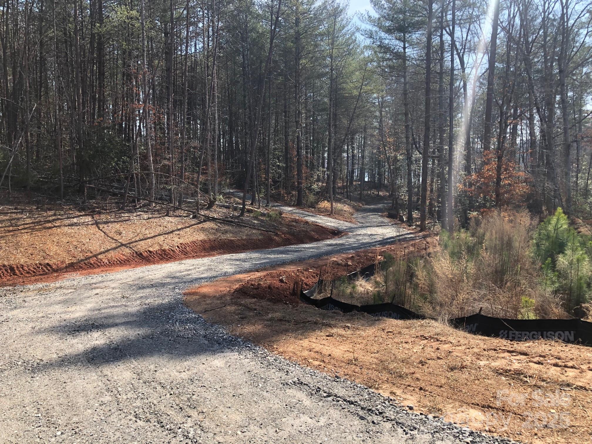 The Waterfront Club - Land