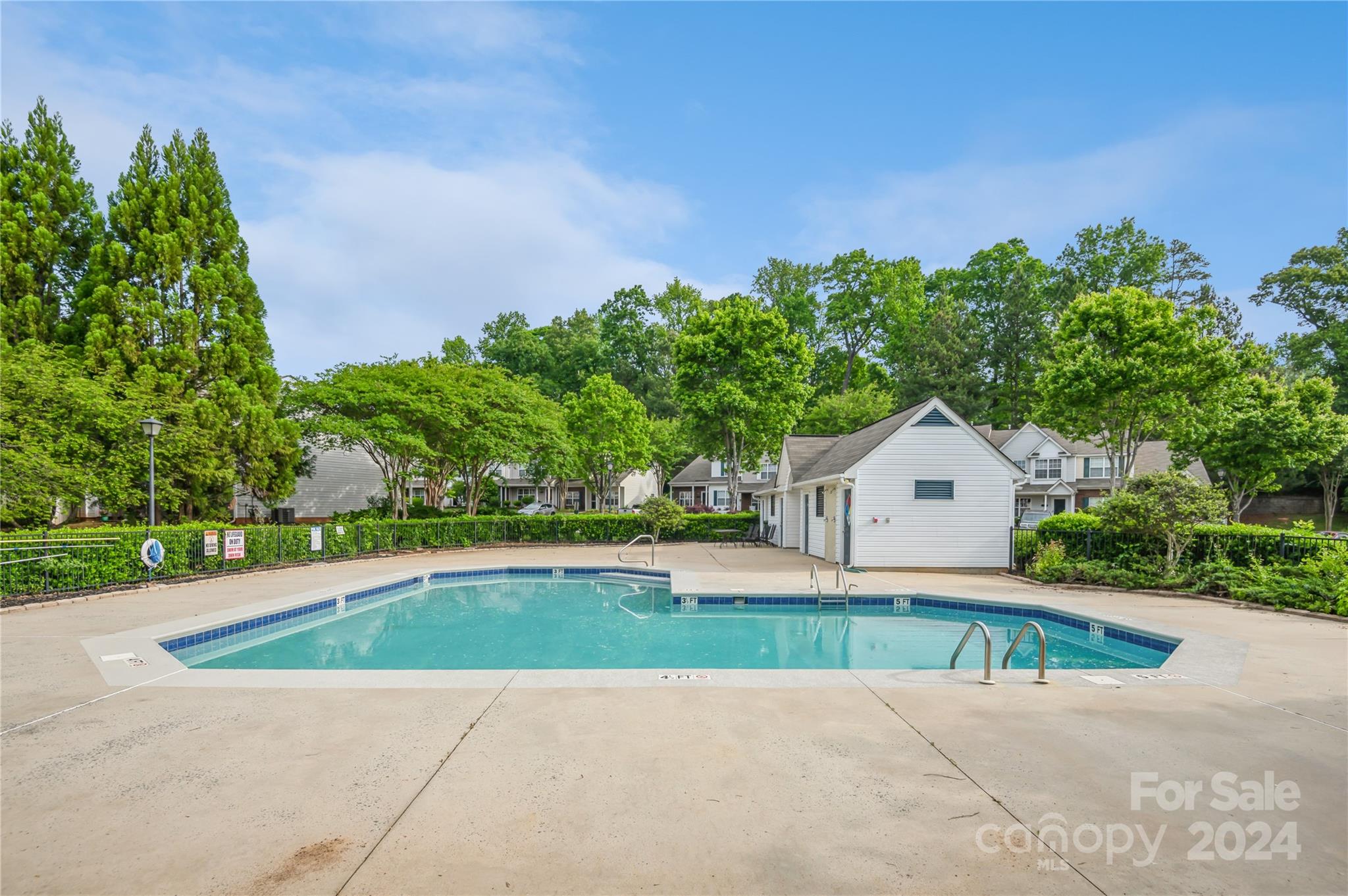 The Townes at River Crossing - Residential