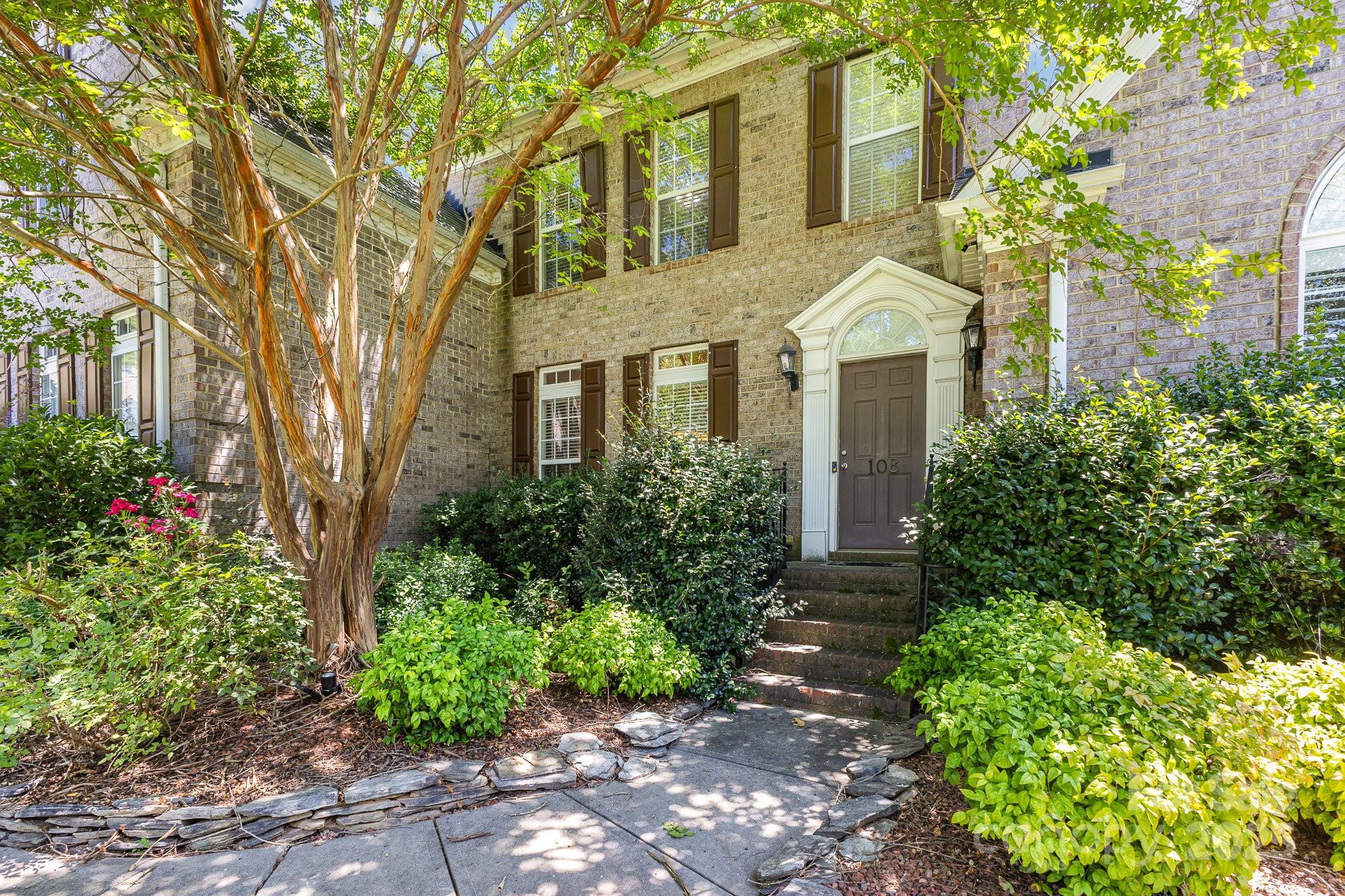 108 Laurel Glen Court