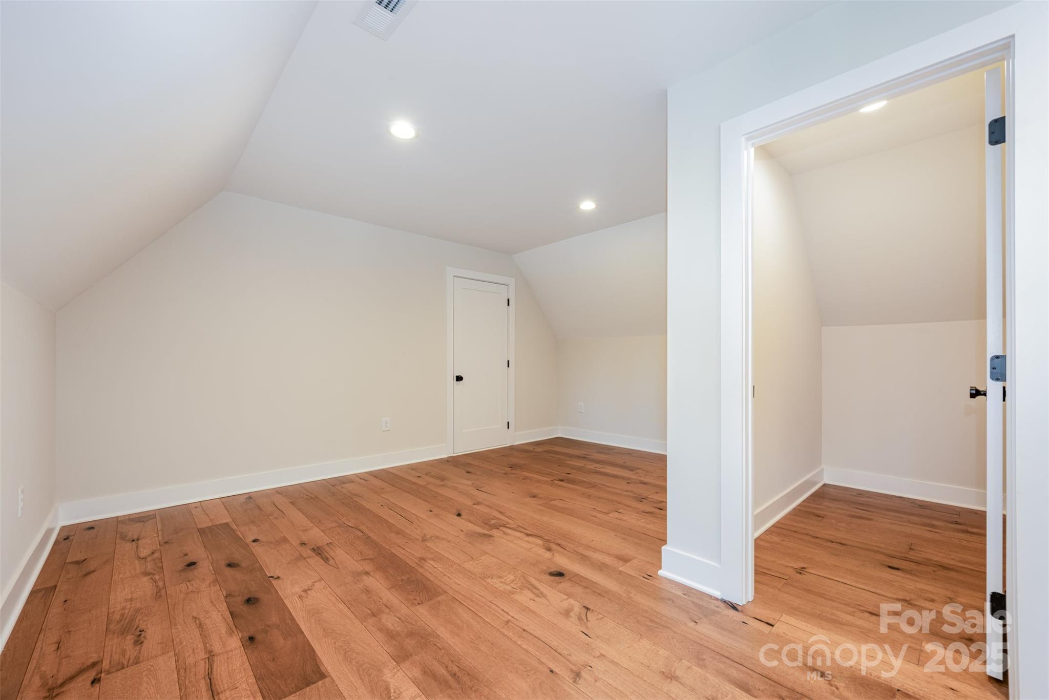 Oaklawn Park - Residential