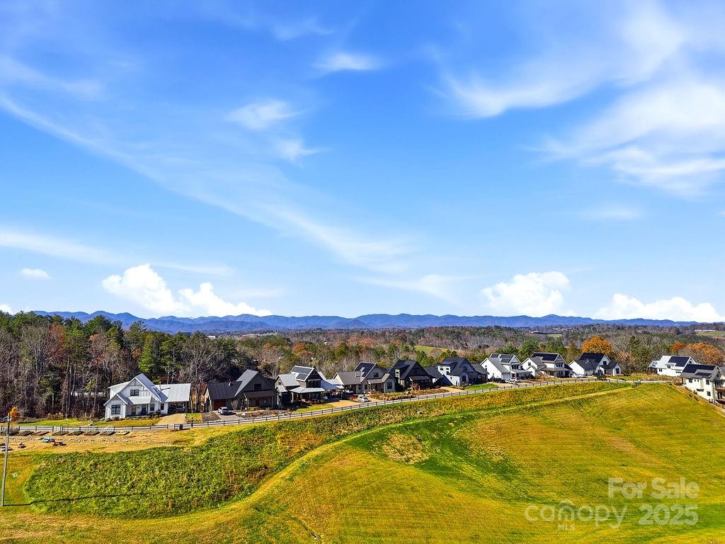 202 Westridge Farm Road 4