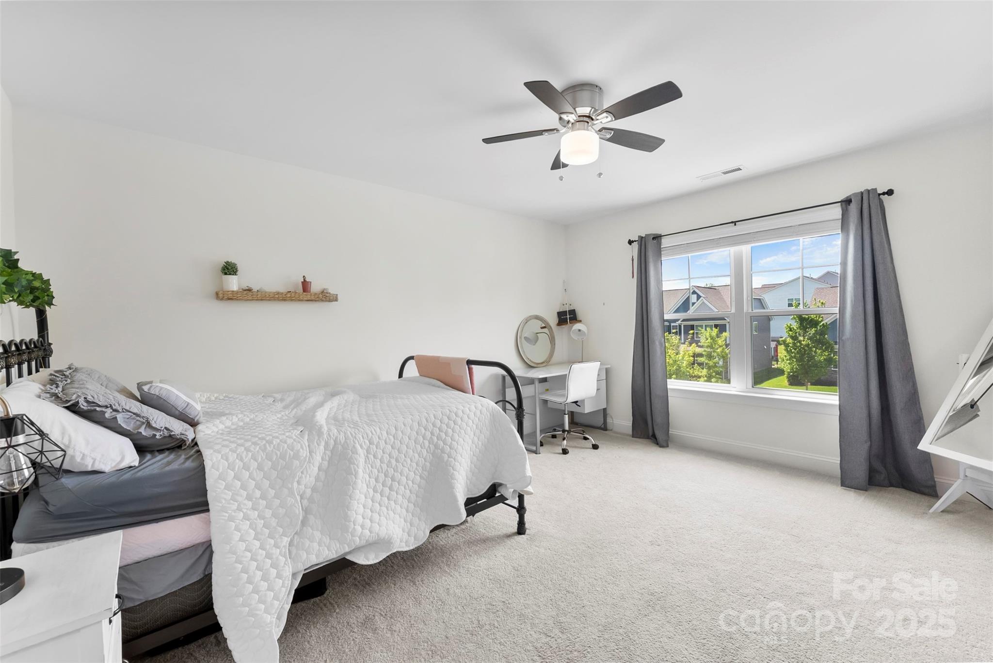 Robinson Oaks - Residential