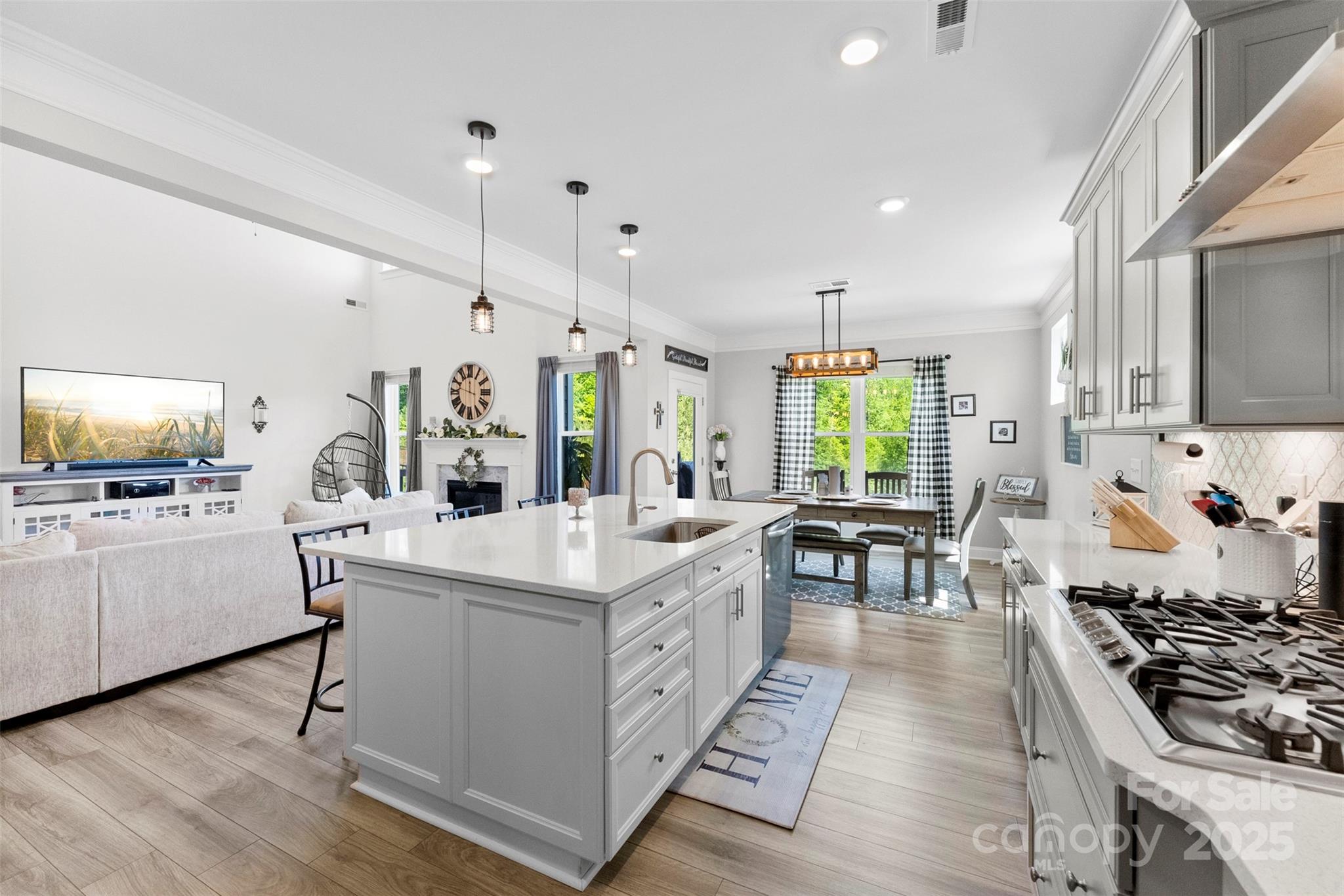 Robinson Oaks - Residential