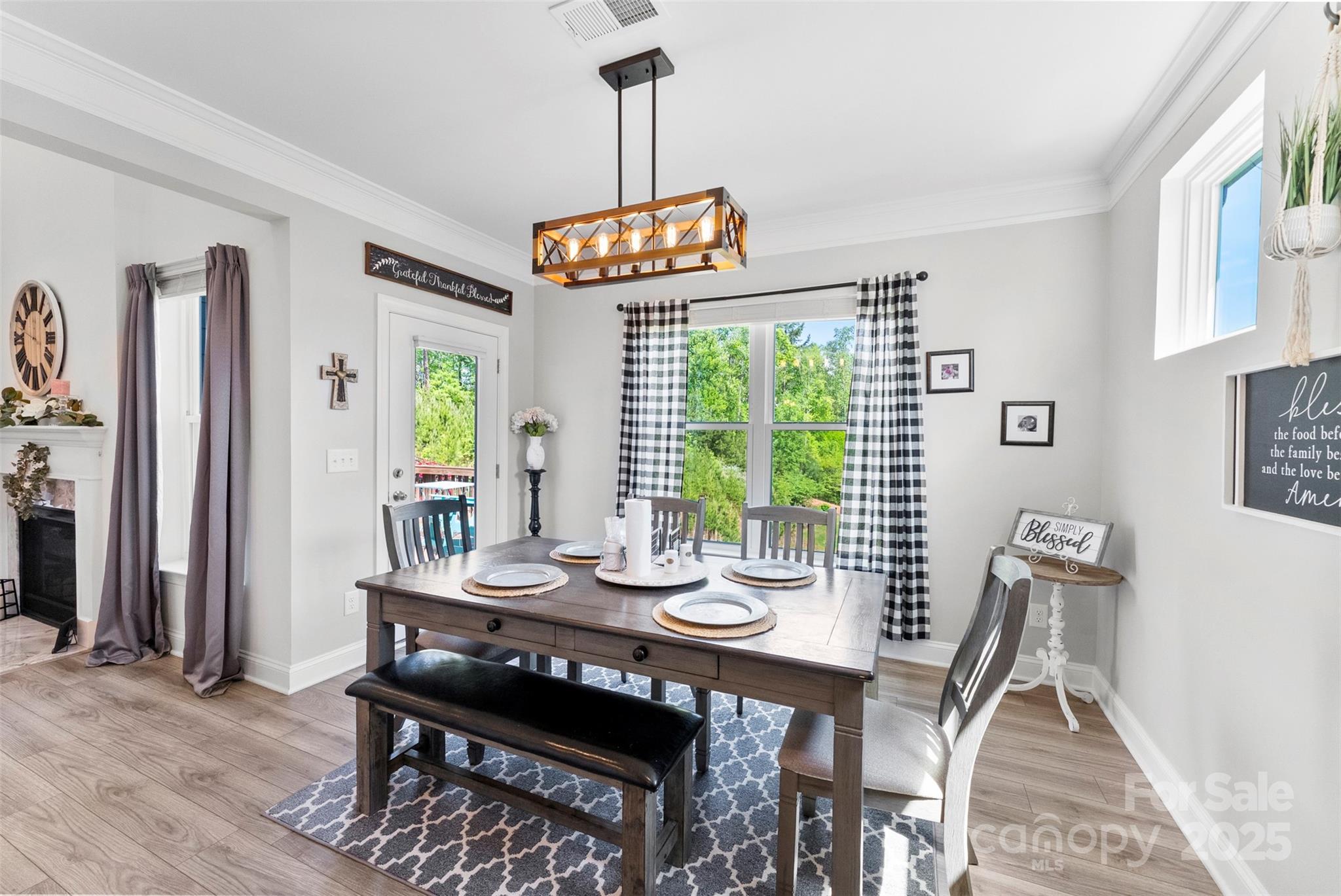 Robinson Oaks - Residential