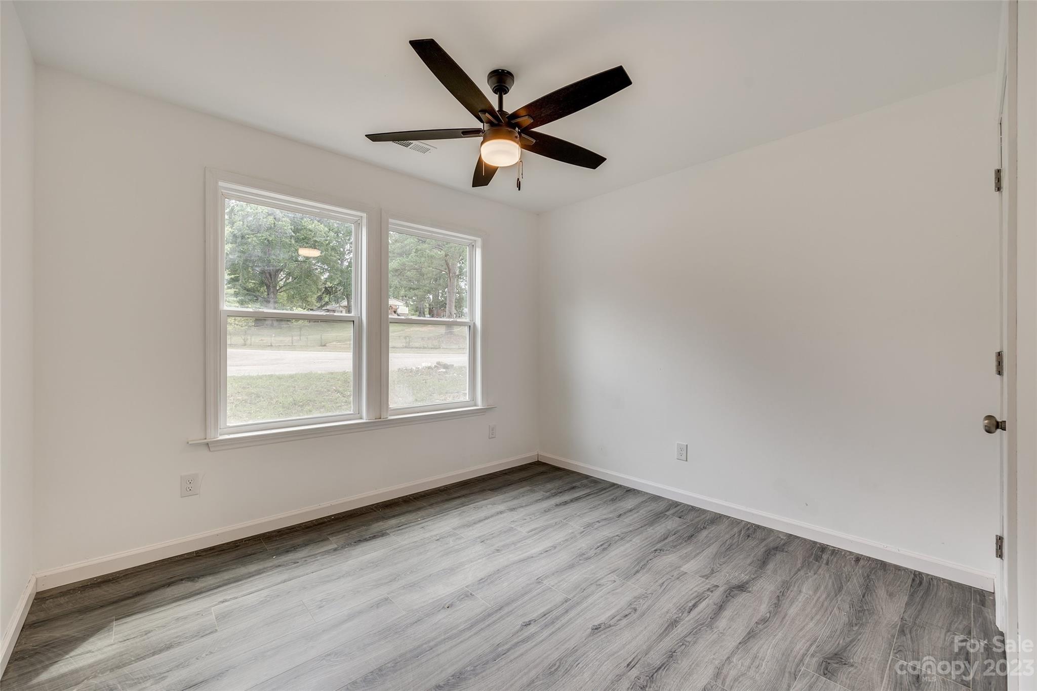 Sunny Hills - Residential