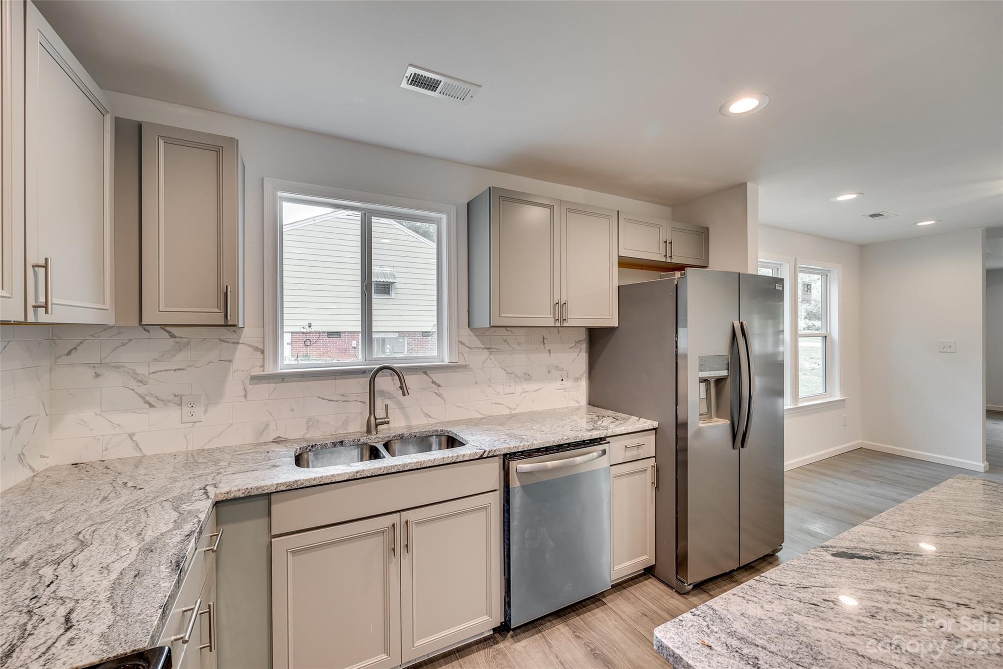 Sunny Hills - Residential