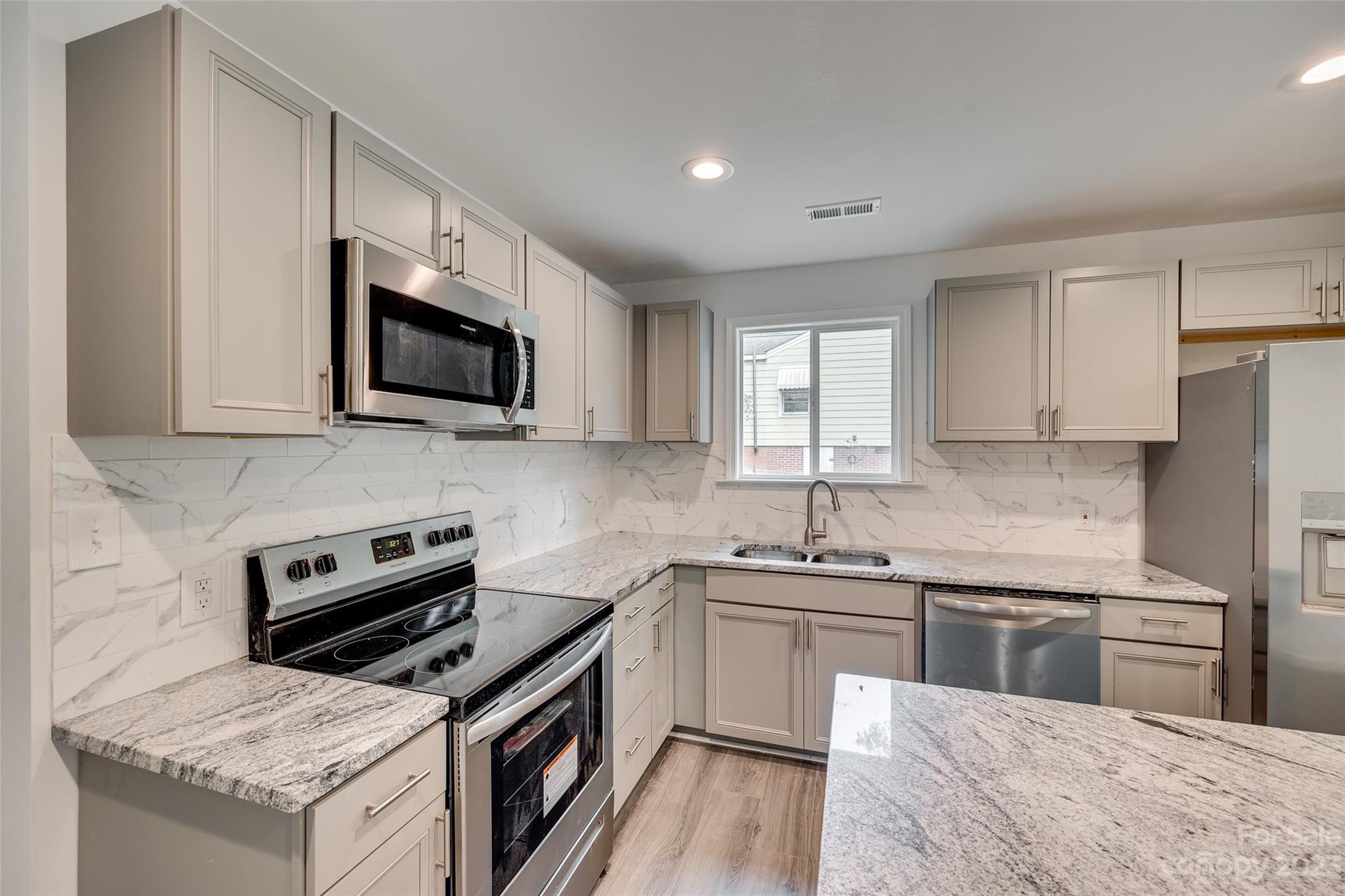 Sunny Hills - Residential