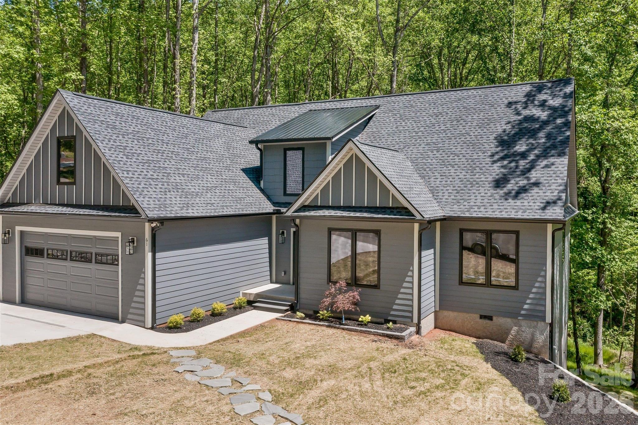 61 Bamboo Trail