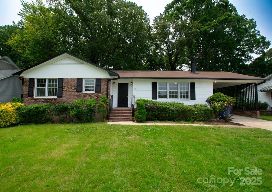 What a gem! Charming and fully remodeled, this 3-bedroom, 2-bath starter home is move-in ready! Featuring modern finishes, an open layout, and a stylish kitchen with new appliances, this home offers comfort and convenience. Enjoy a spacious primary suite, updated bathrooms, and a cozy backyard perfect for relaxing or entertaining. Don’t miss this perfect blend of affordability and style—schedule your showing today!