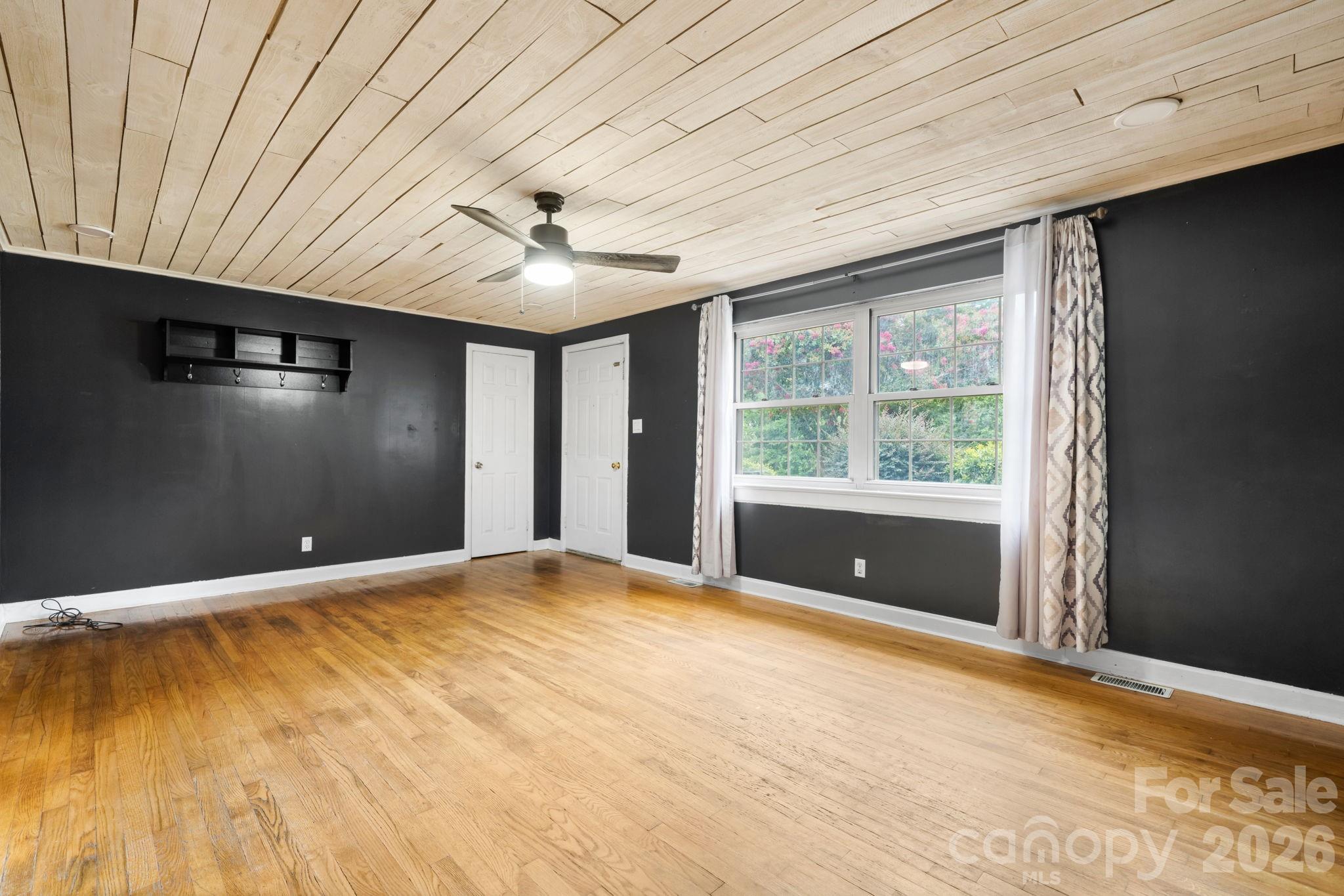 1809 31st Street NE