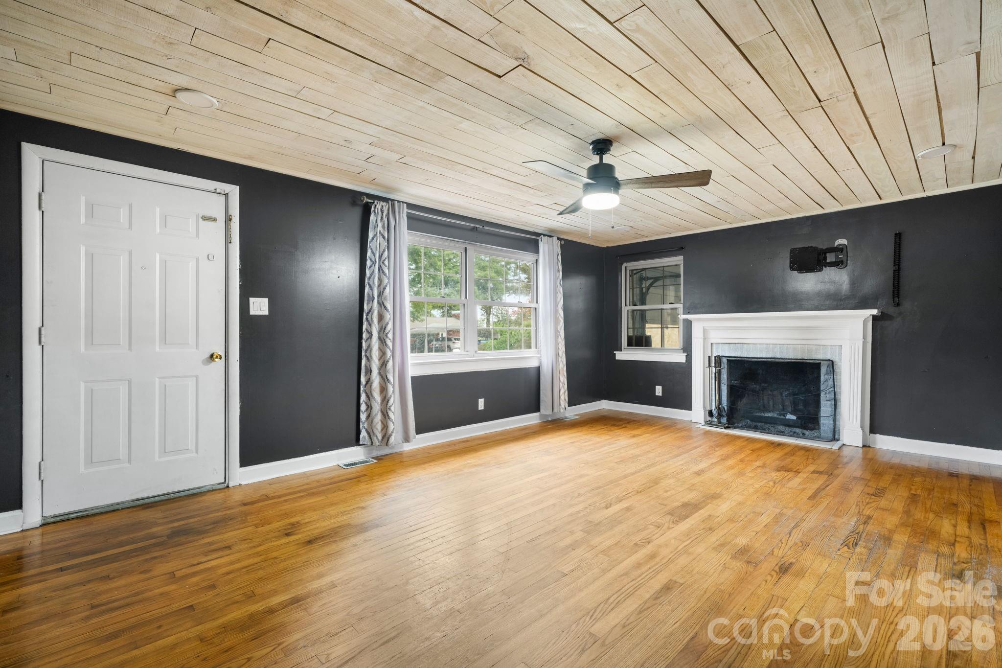 1809 31st Street NE