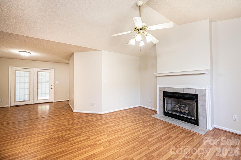 2000 Summerfield Circle