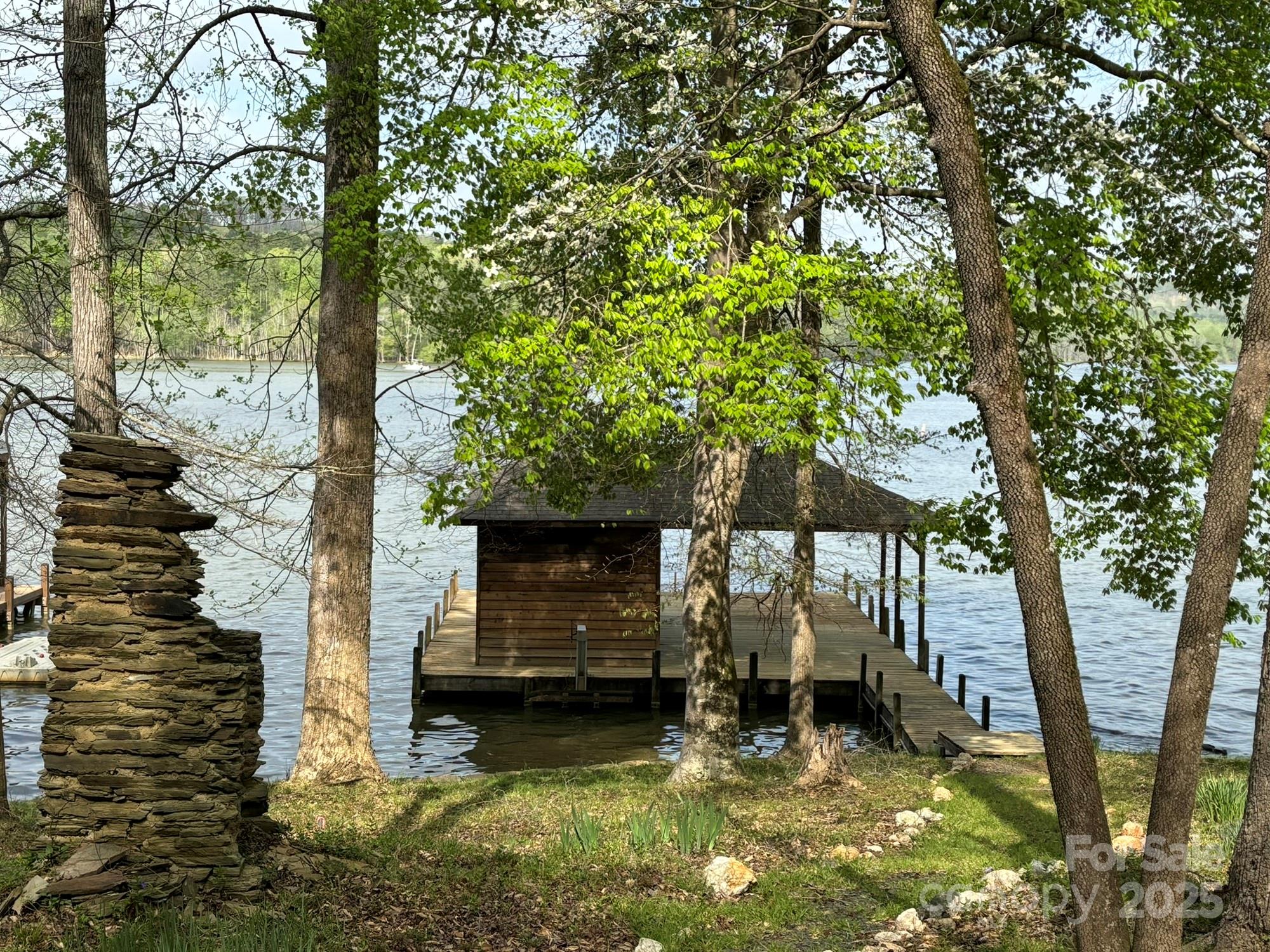1224 Island Creek Drive
