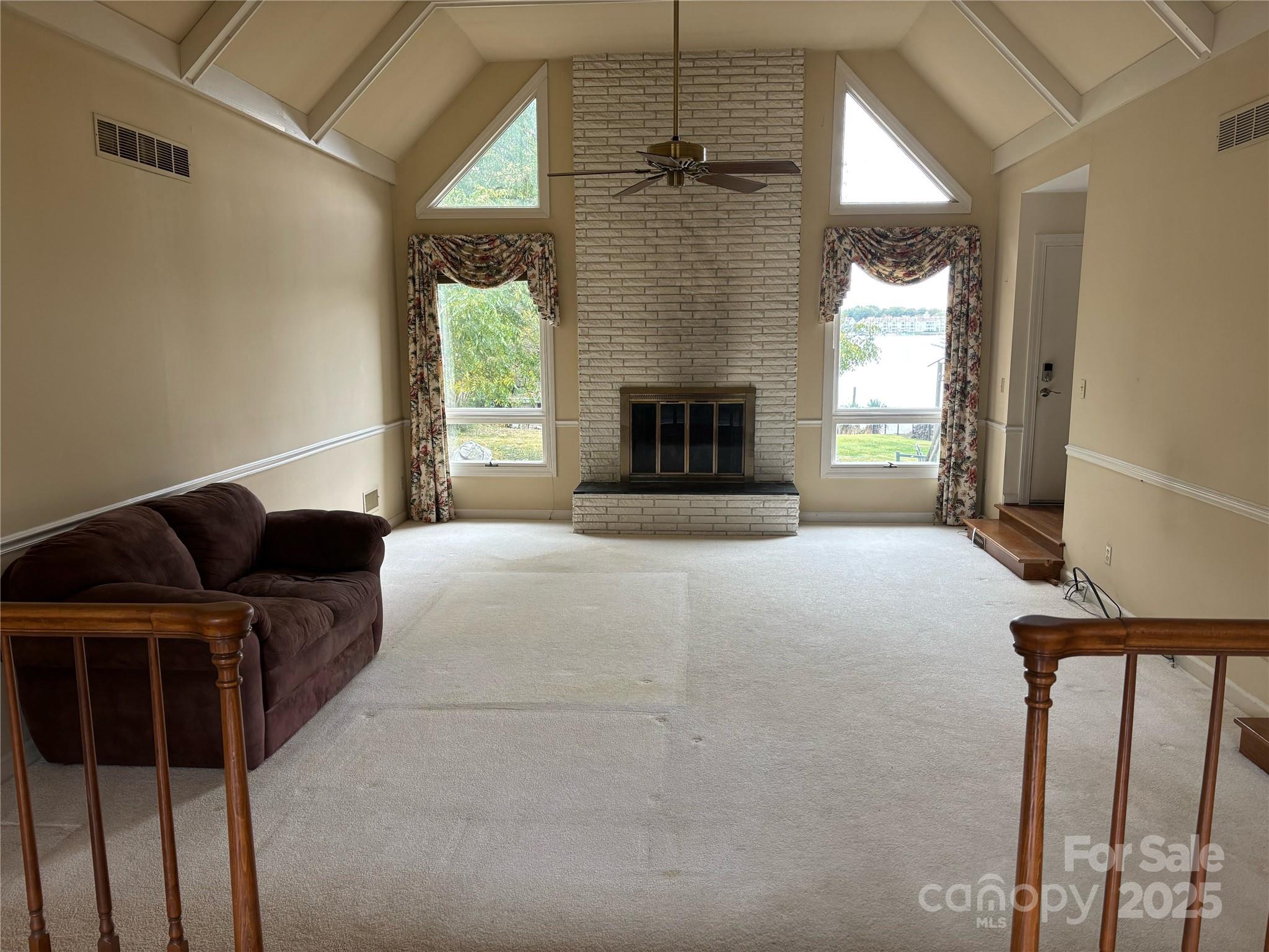 Point Largo - Residential