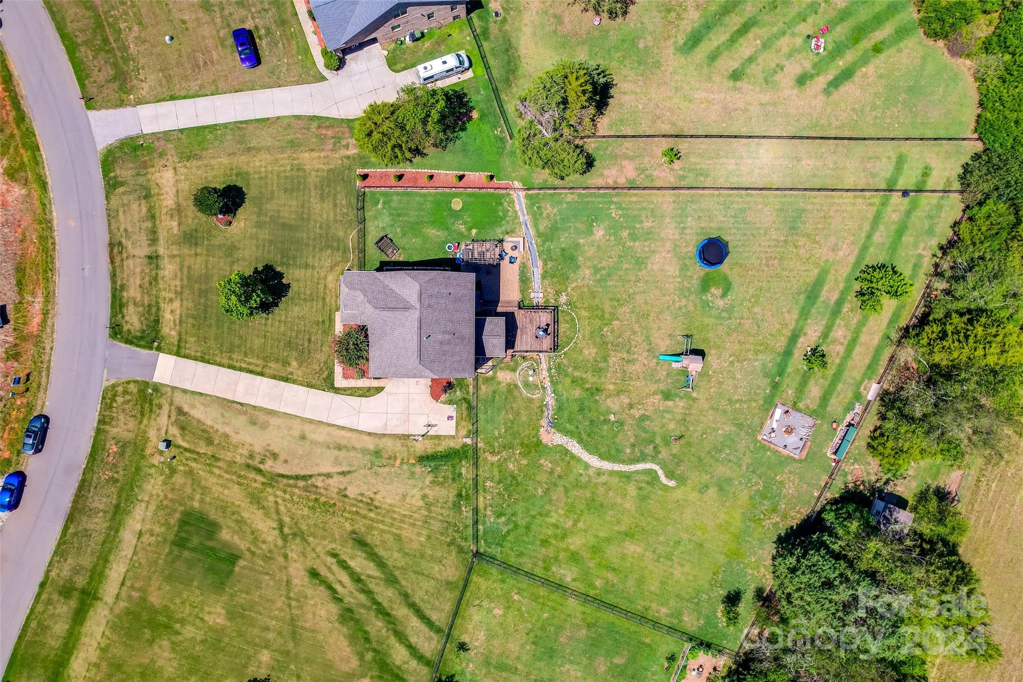 The Gates At Eastview - Residential