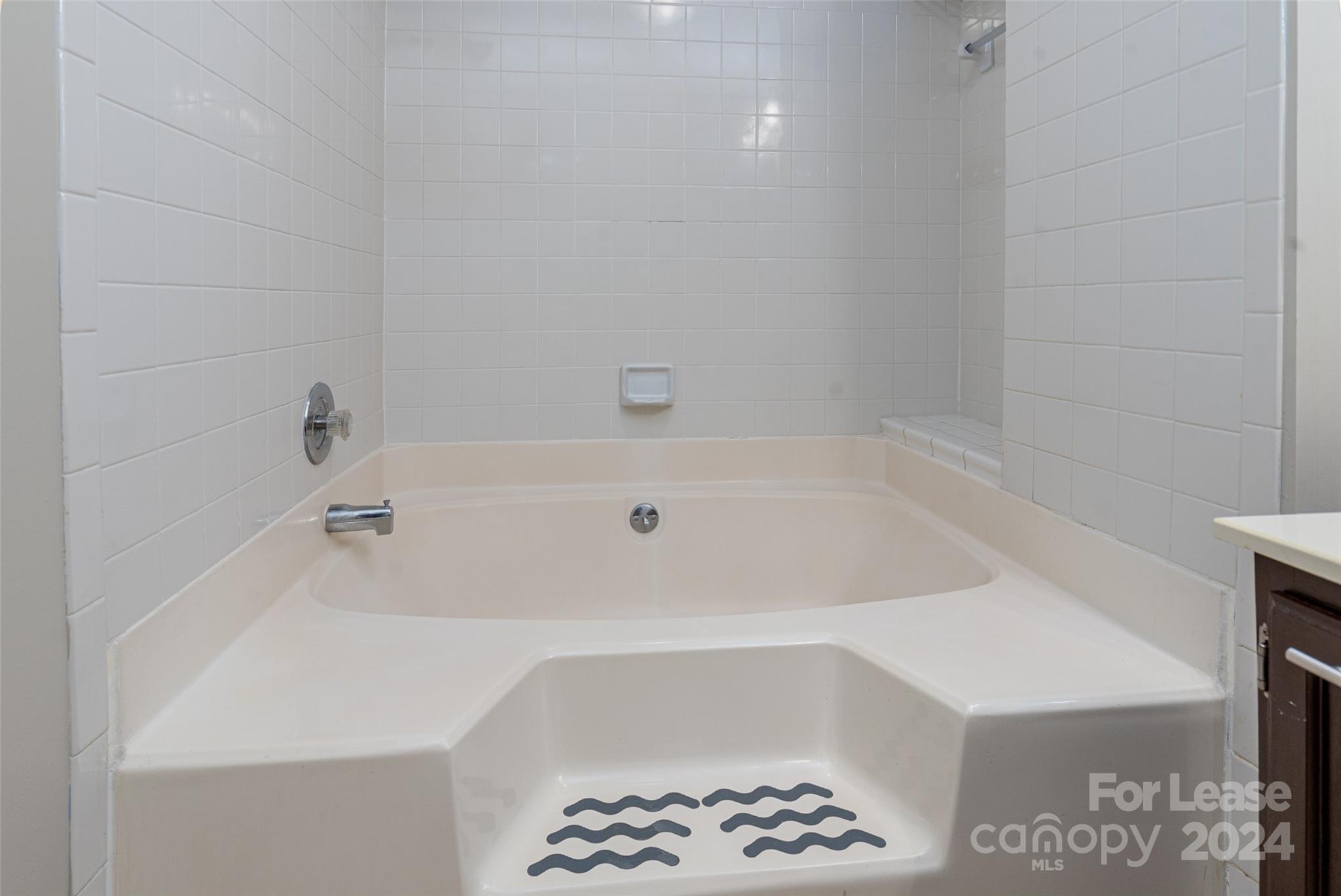 Bennington Woods - Residential Lease