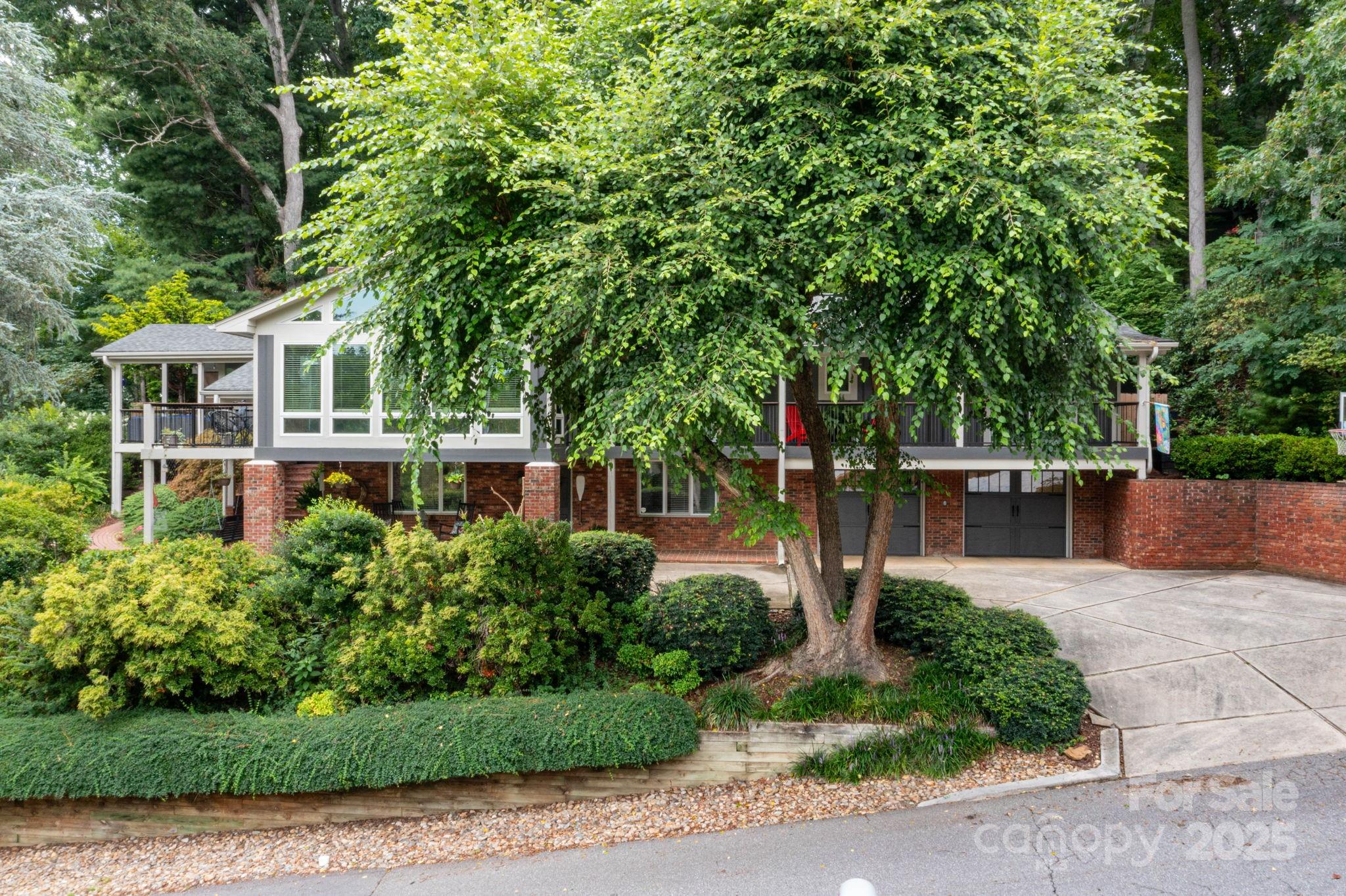 95 Harmon Avenue