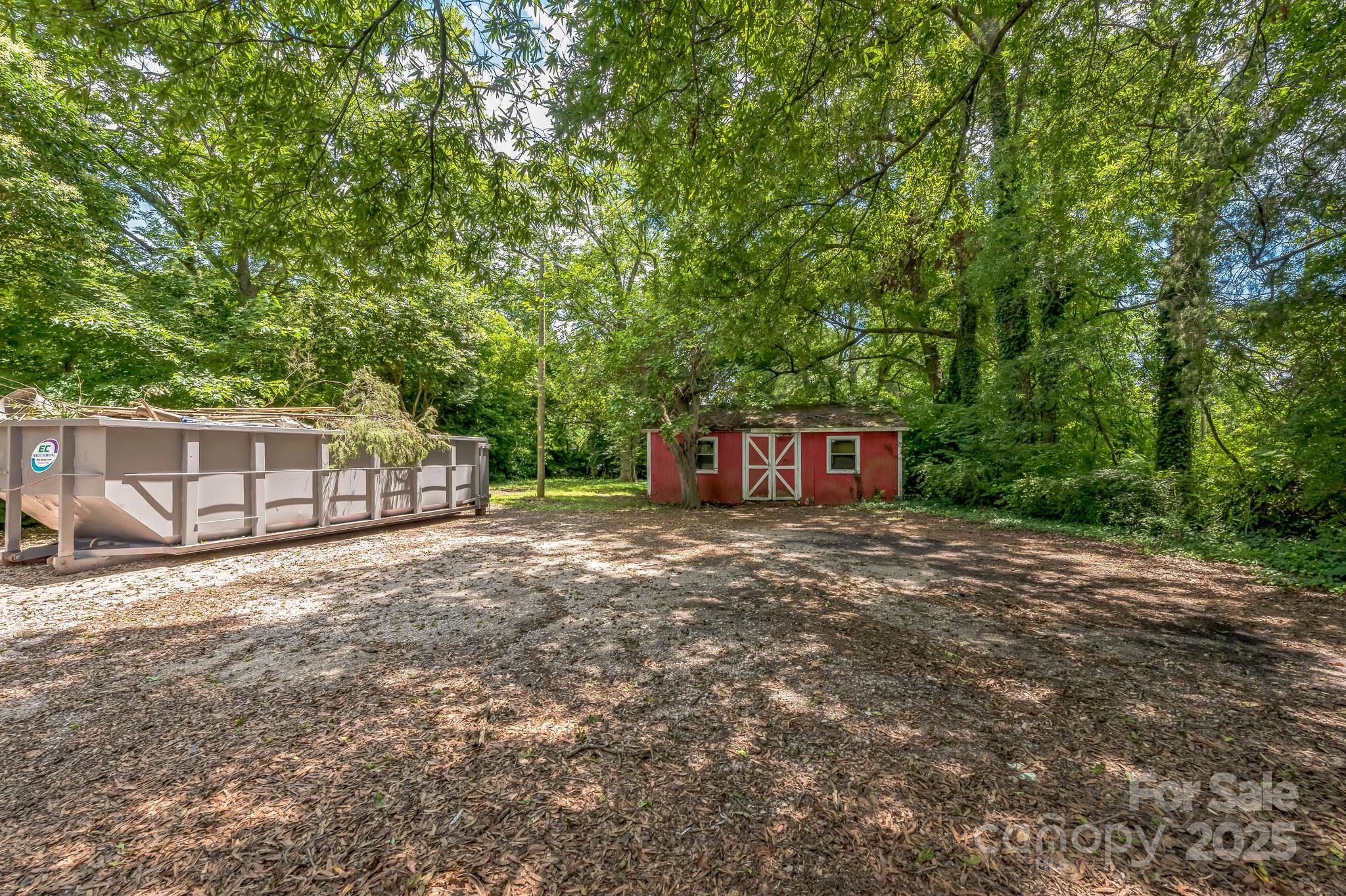 537 N Main Street