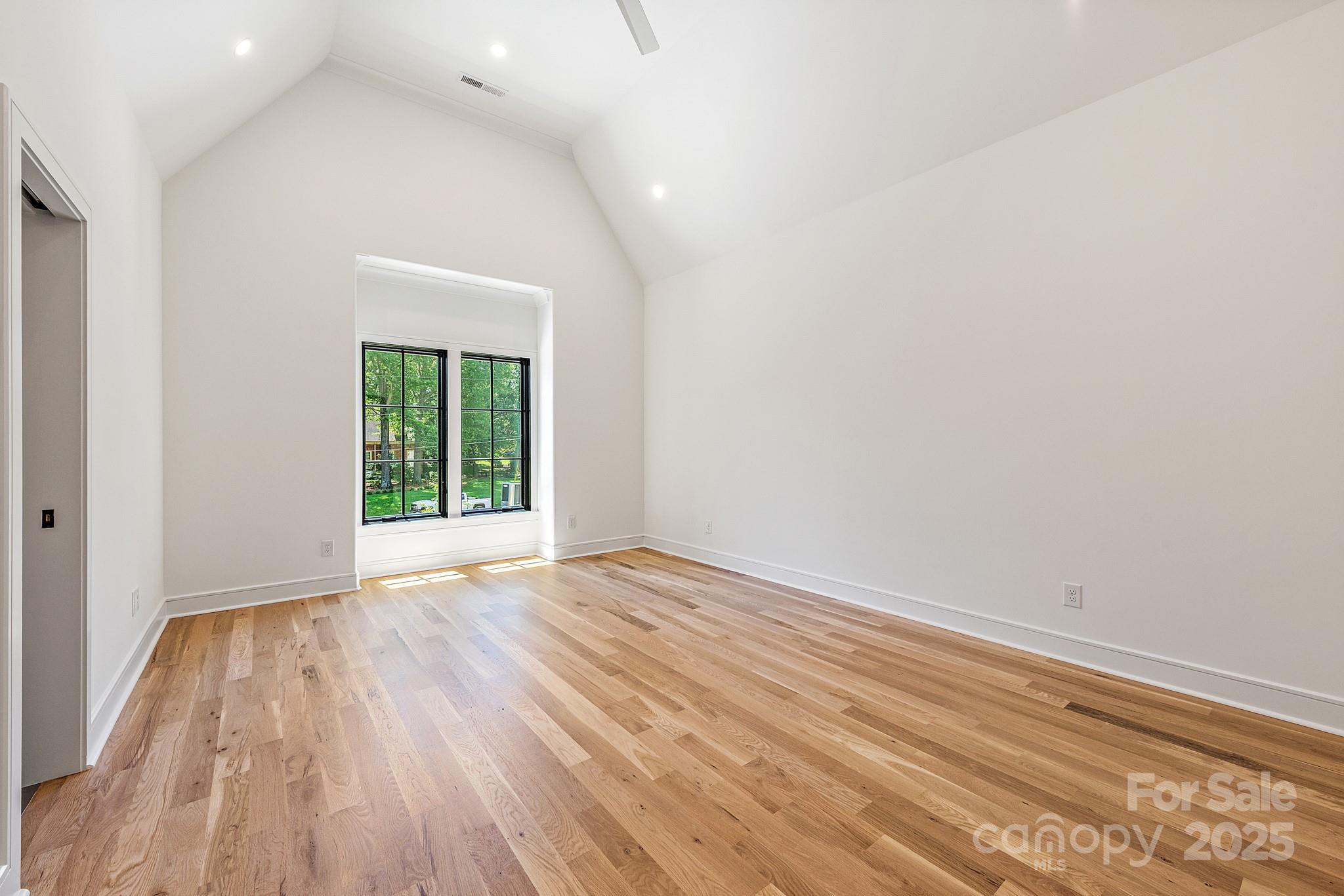 Lansdowne - Residential