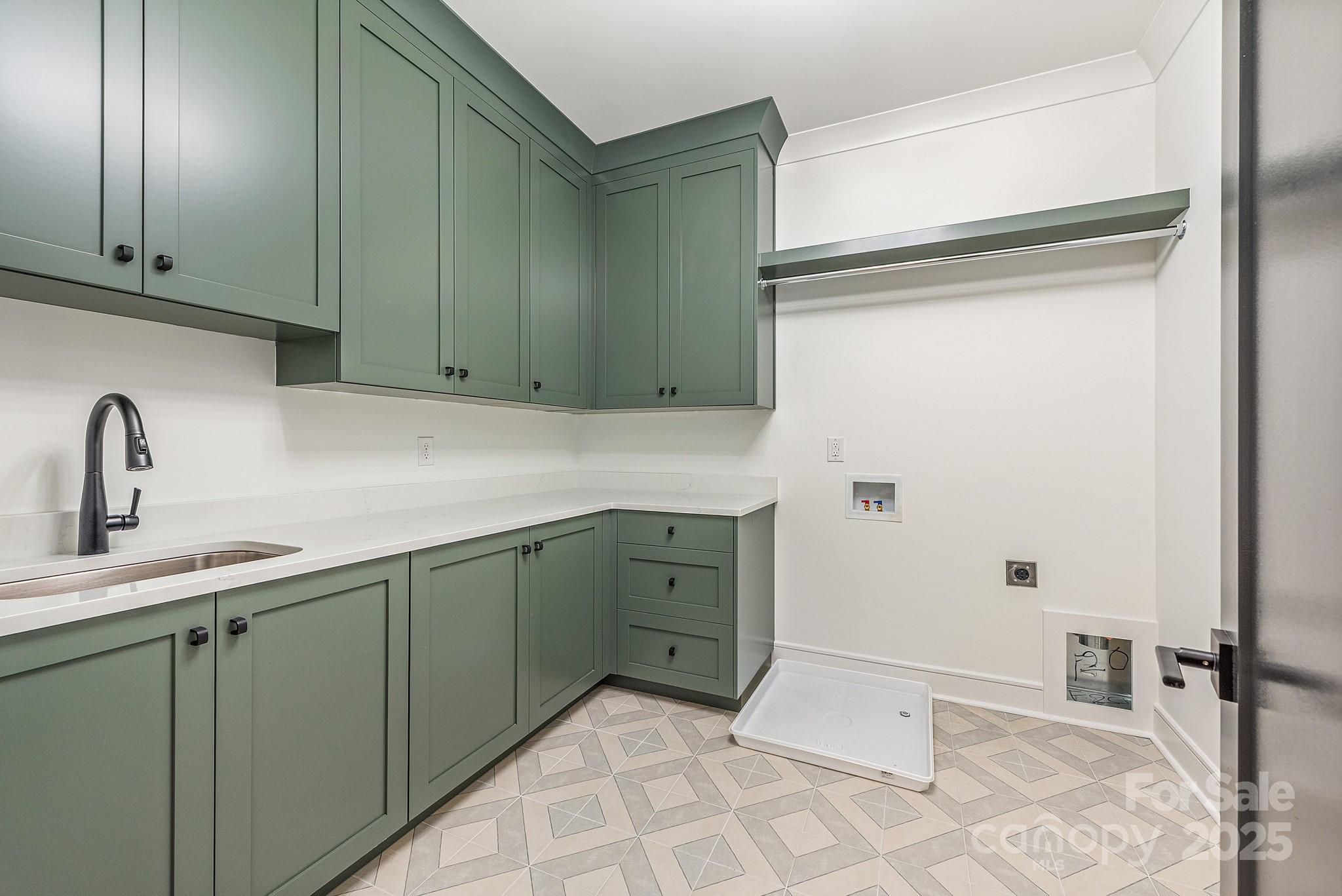 Lansdowne - Residential