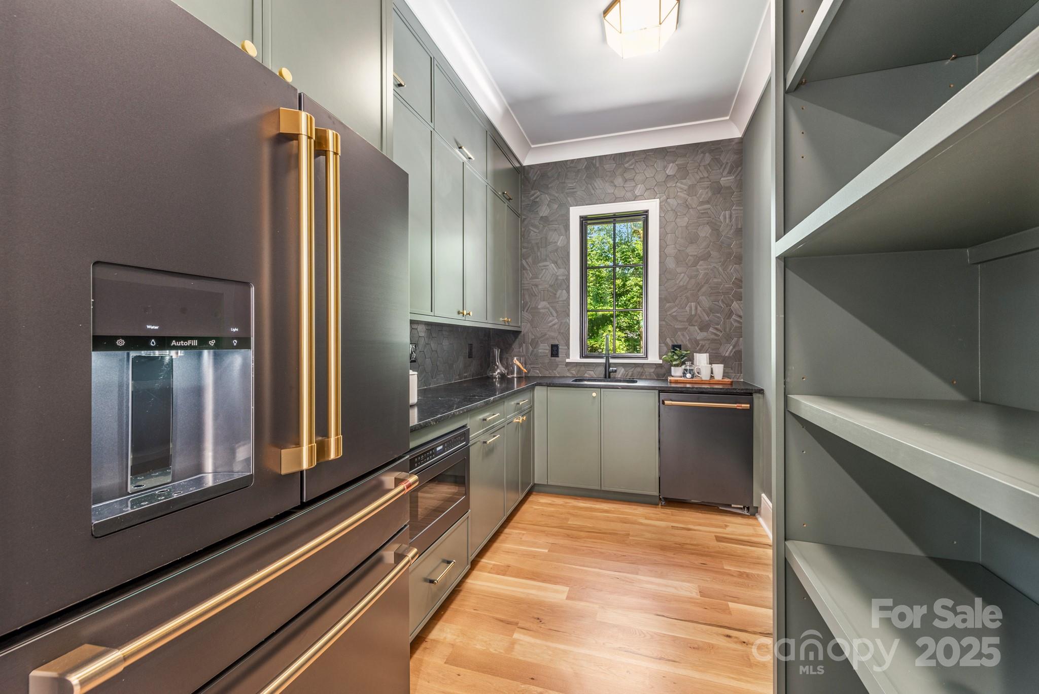 Lansdowne - Residential