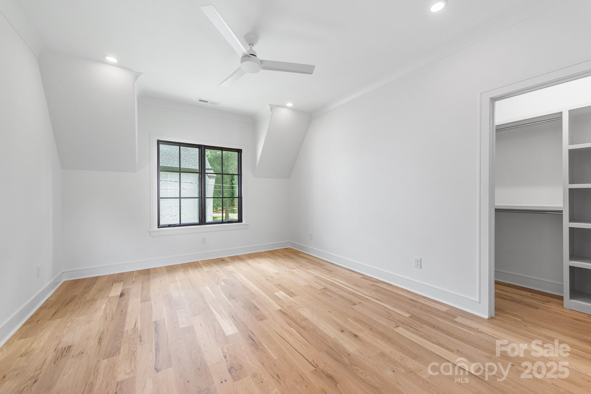 Lansdowne - Residential