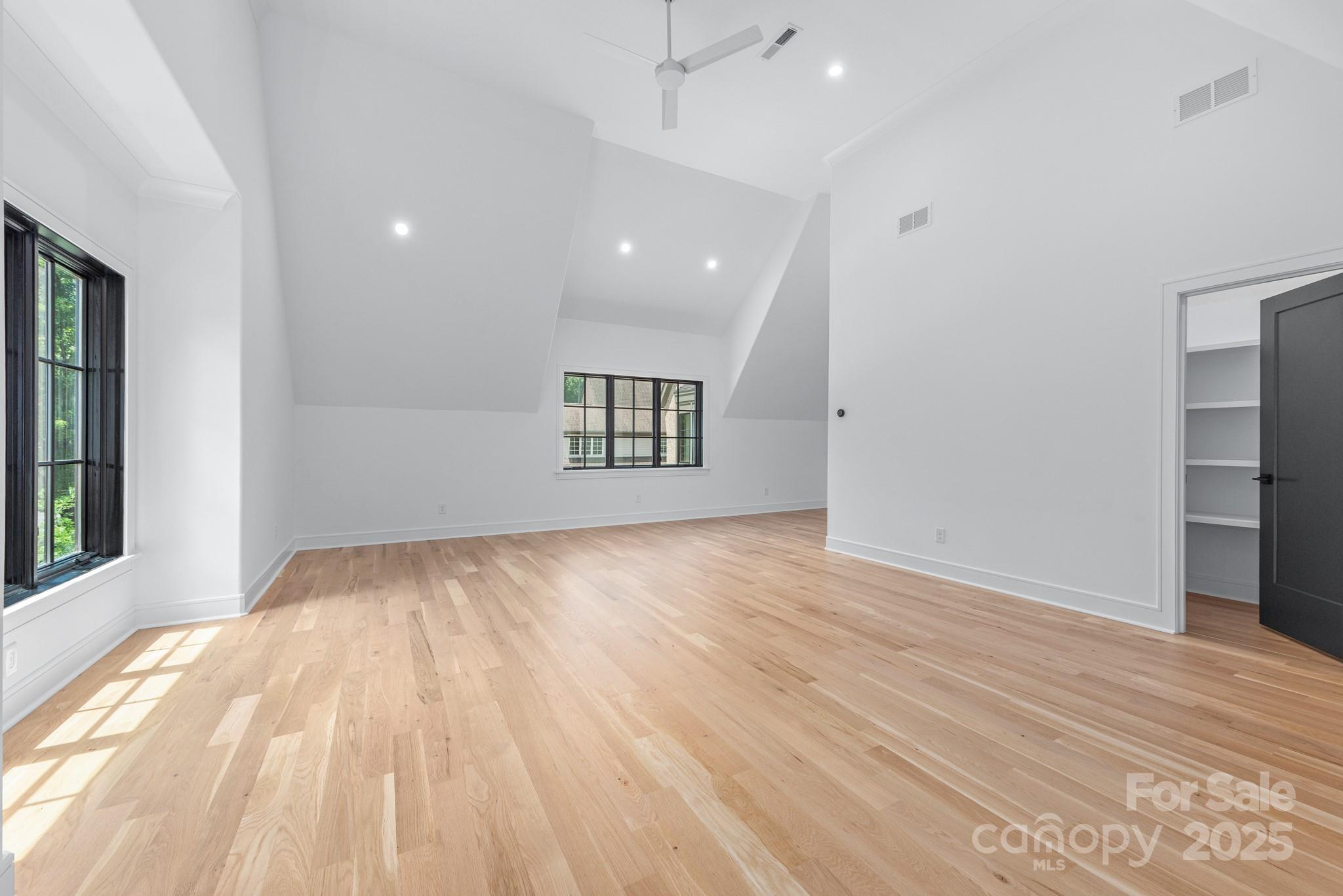 Lansdowne - Residential