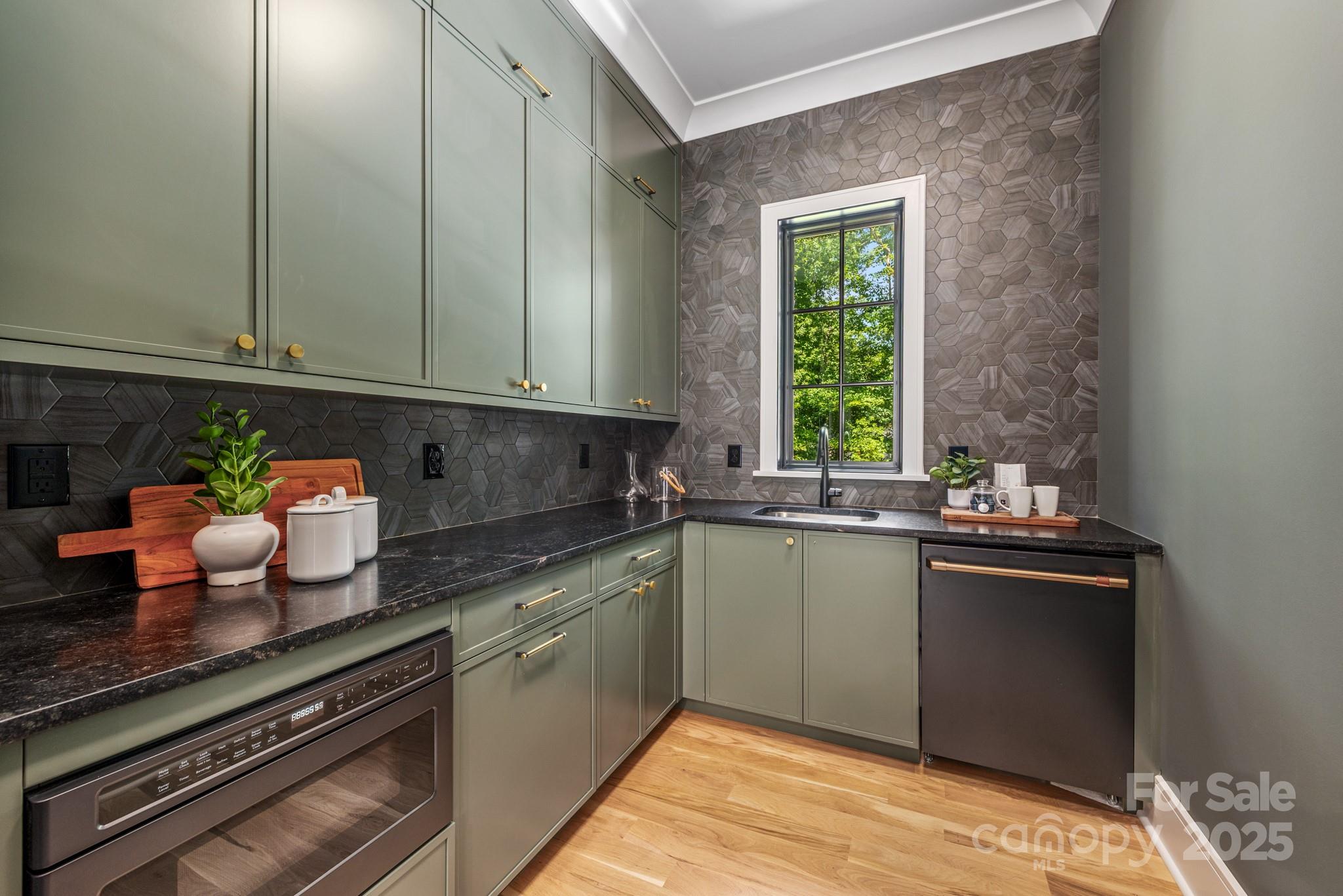 Lansdowne - Residential