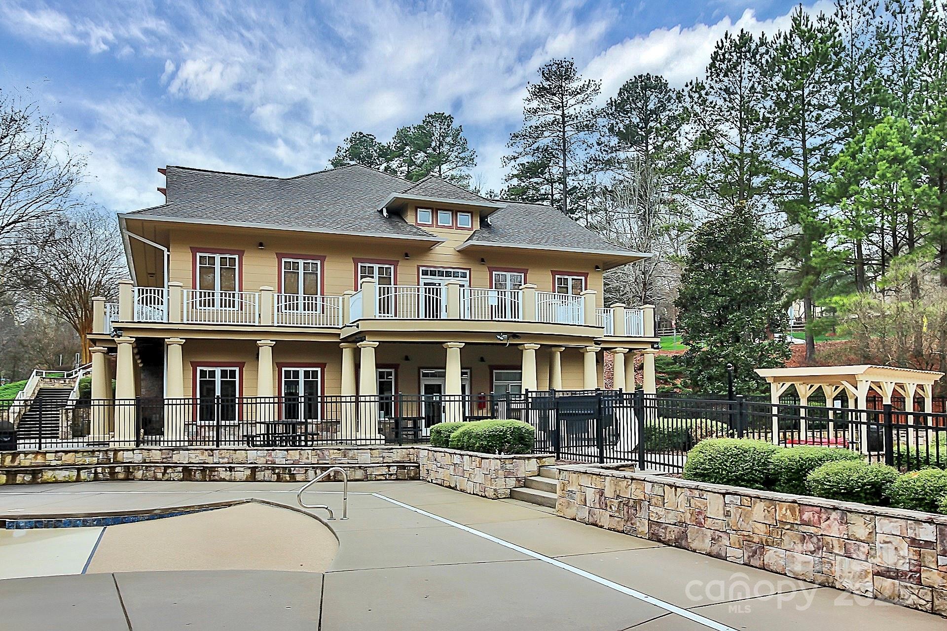 Highland Creek - Residential