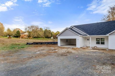 A home in Waxhaw