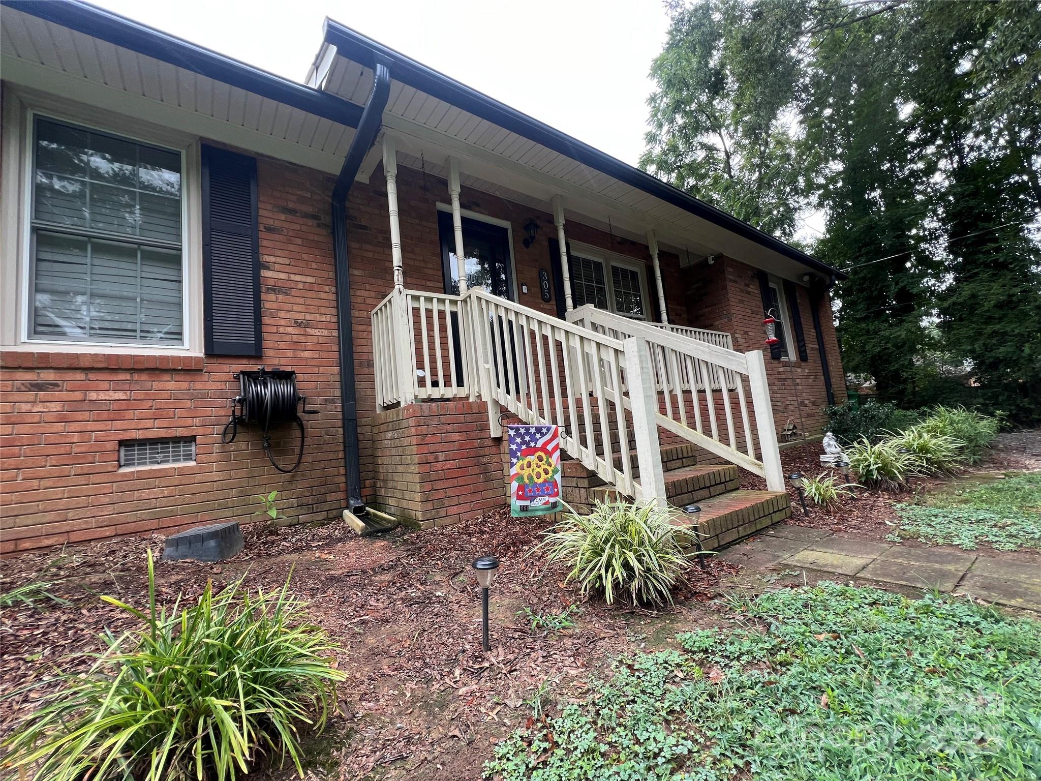 305 Locust Avenue
