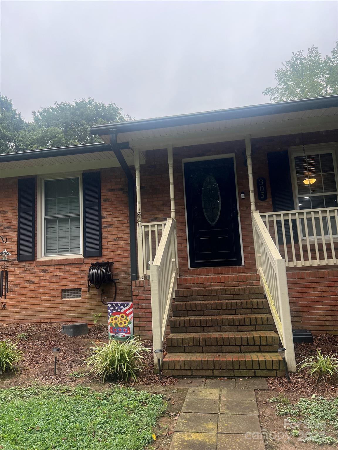 305 Locust Avenue
