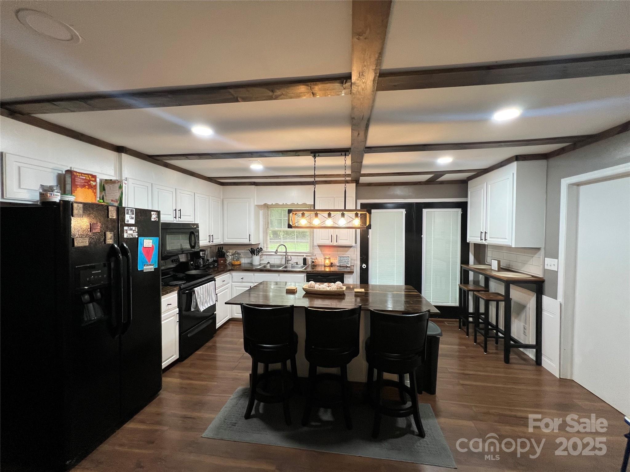 305 Locust Avenue