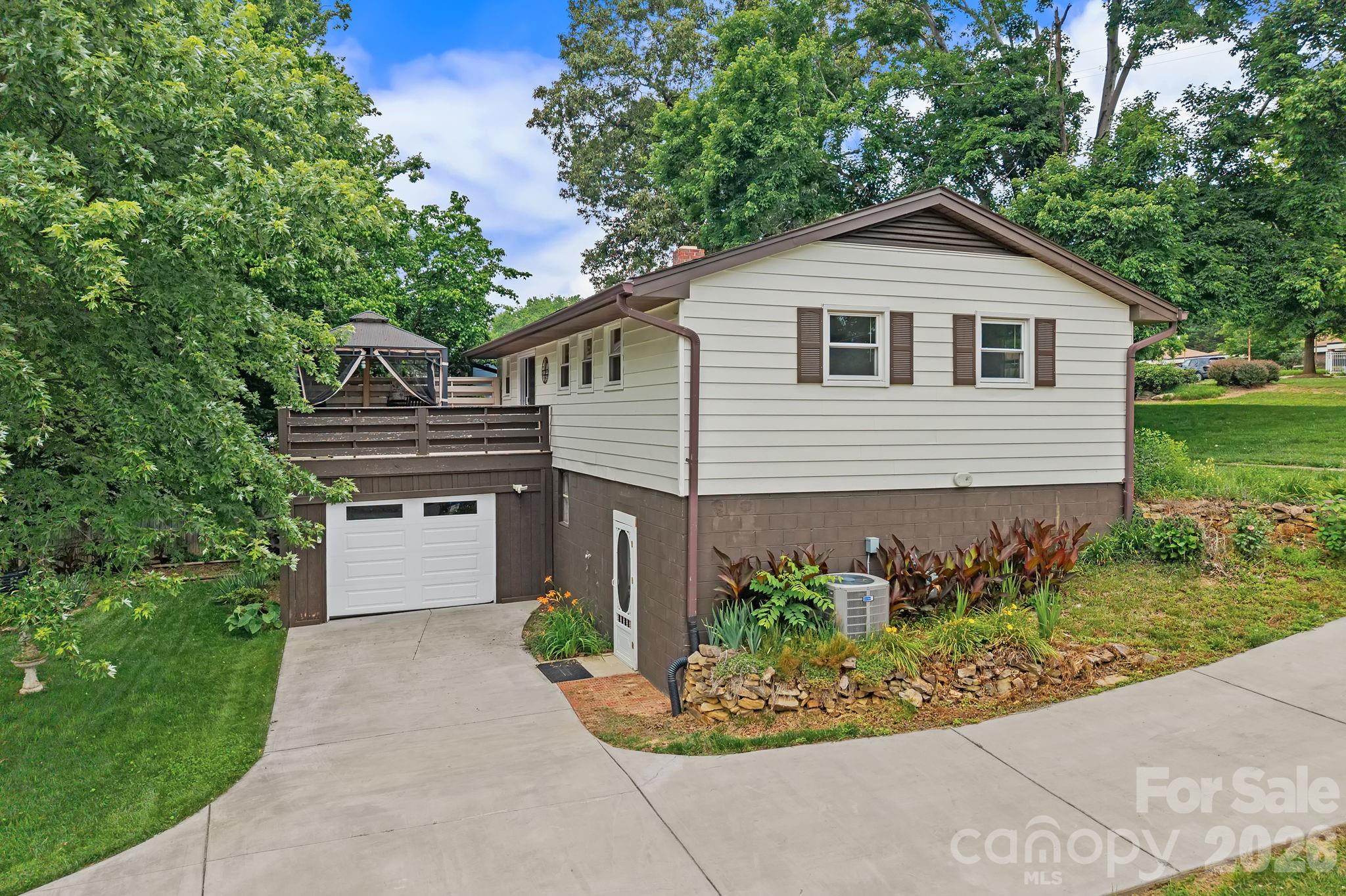 154 Richmond Hill Drive