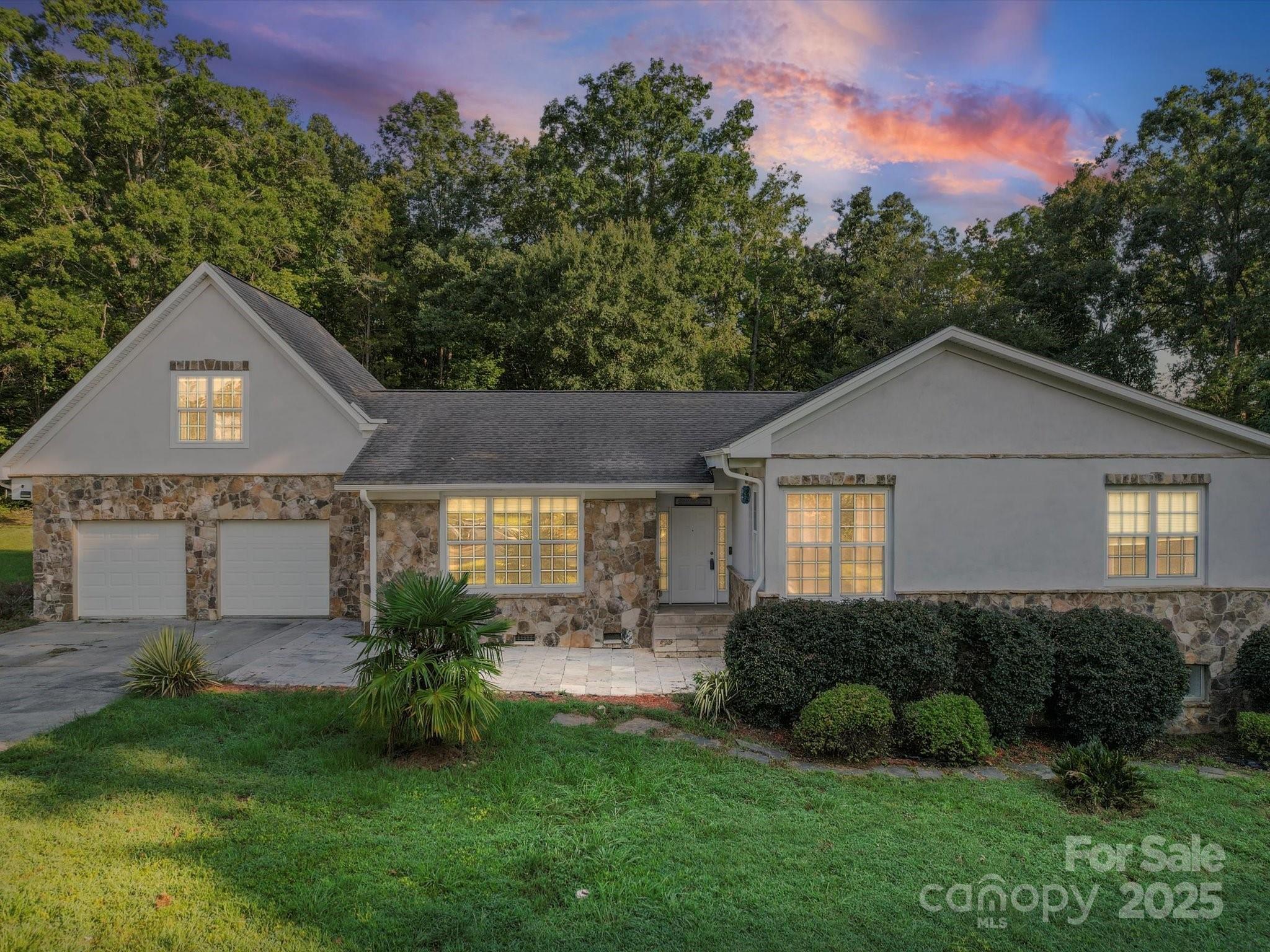 605 Allen Way