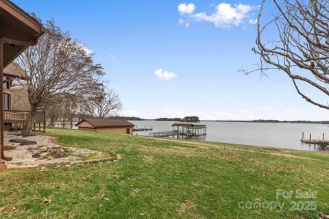 167 Points End Drive Mooresville NC 28117