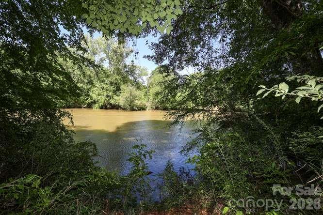 Riverview - Residential