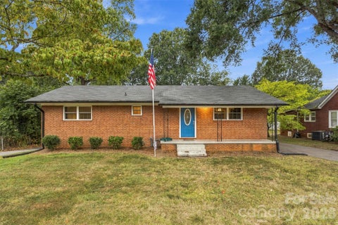 Photo of 1094 Union Street S, Concord, NC 28025 (MLS # 4426577)