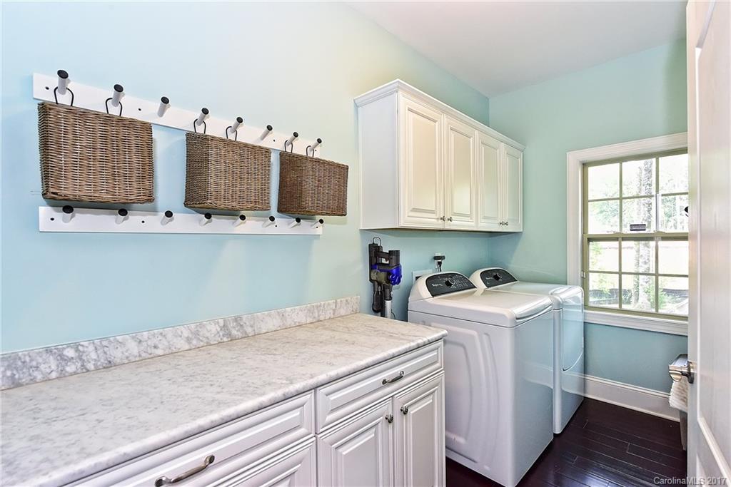 Belle Grove Manor - Residential